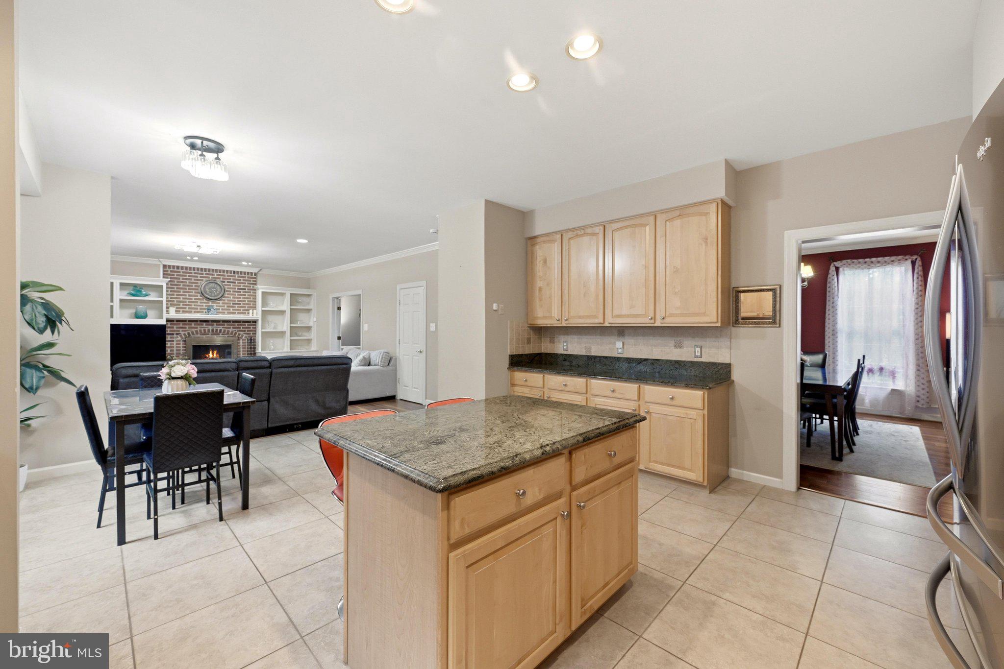 11203 Yardley Ct, Ijamsville, MD 21754 photo