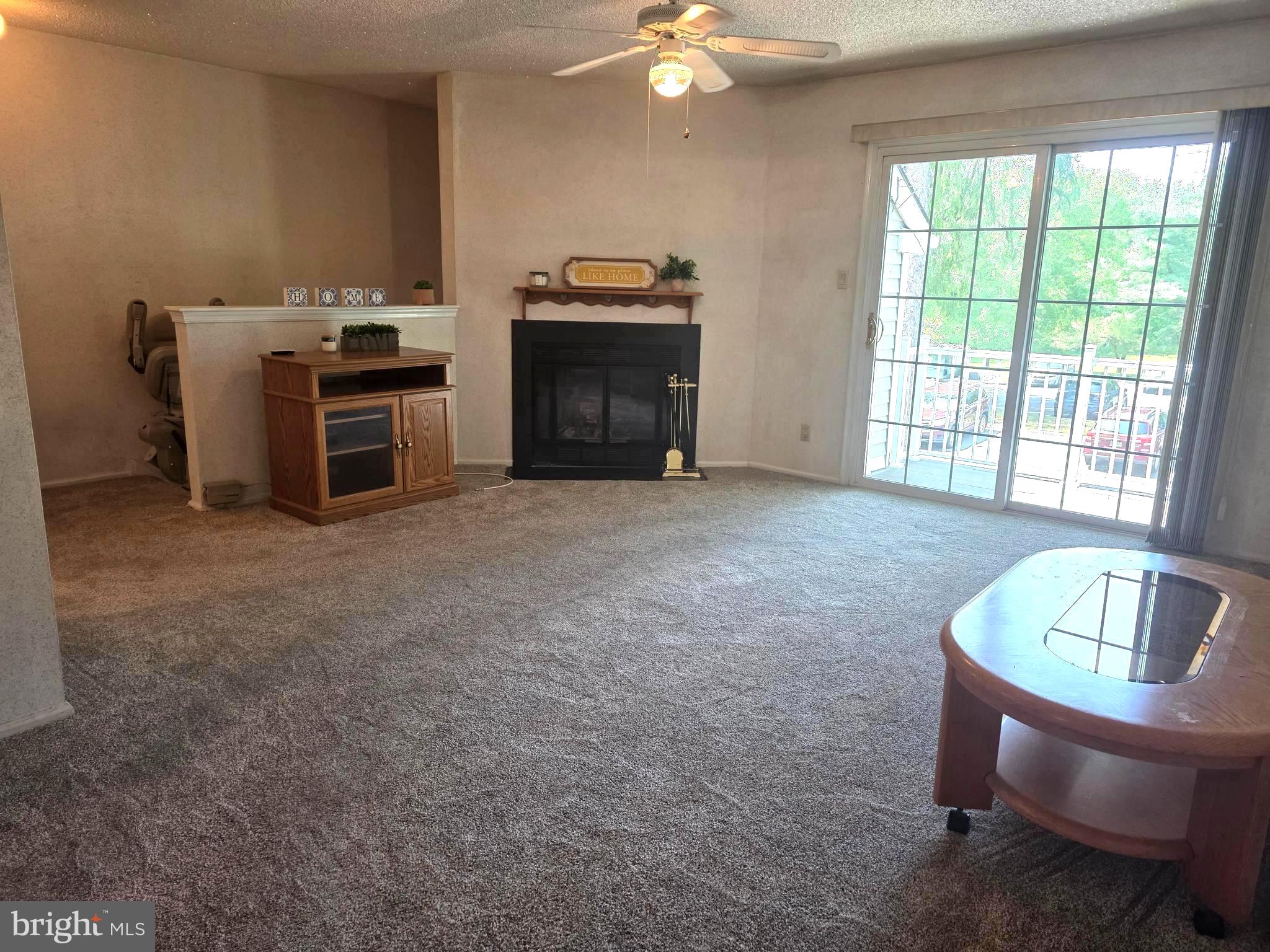 186 B Collin Ct, Mount Laurel, NJ 08054 photo
