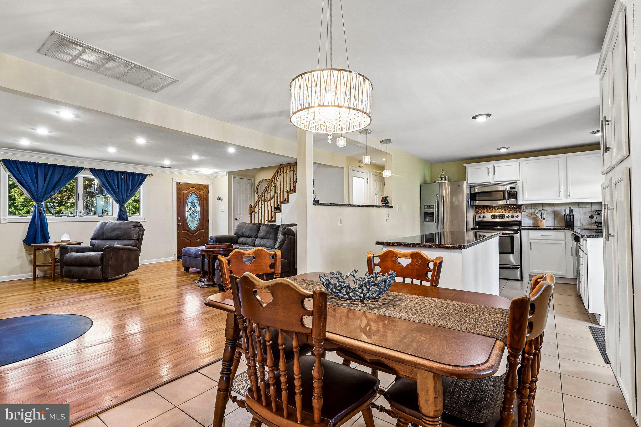 757 Hulmeville Rd, Langhorne, PA 19047 photo