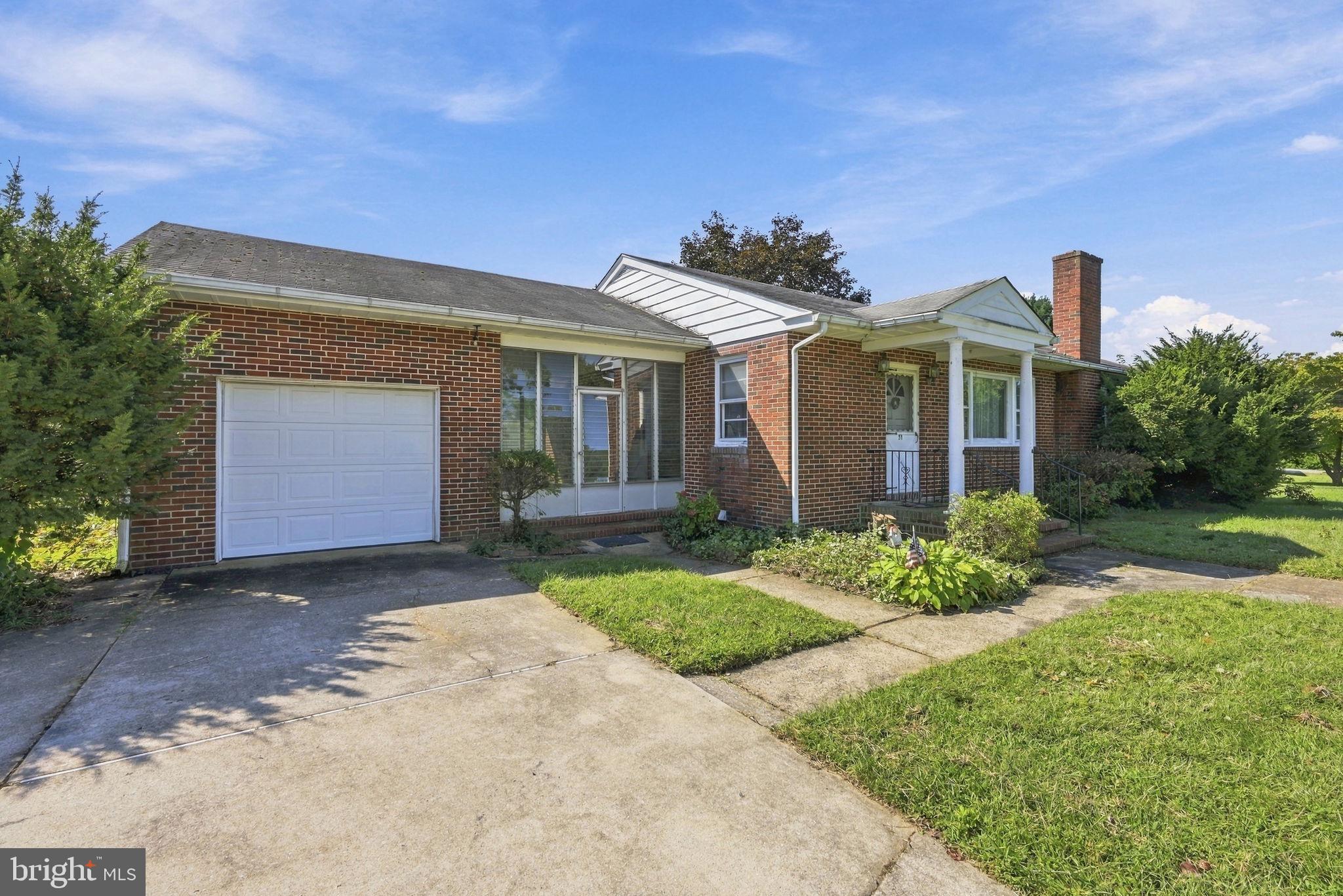 51 Quaker Rd, Mickleton, NJ 08056