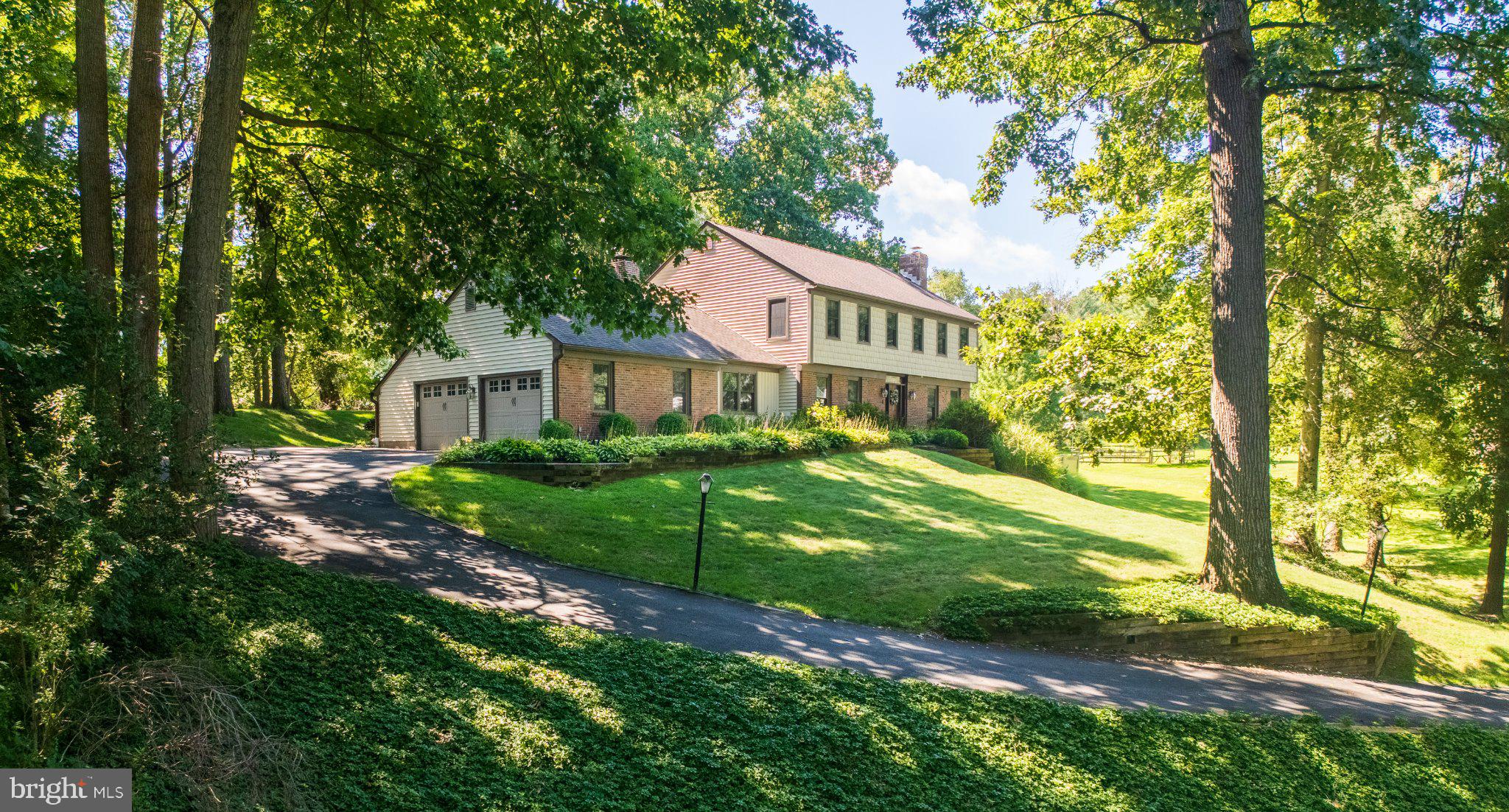 816 Nathan Hale Dr, West Chester, PA 19382 photo