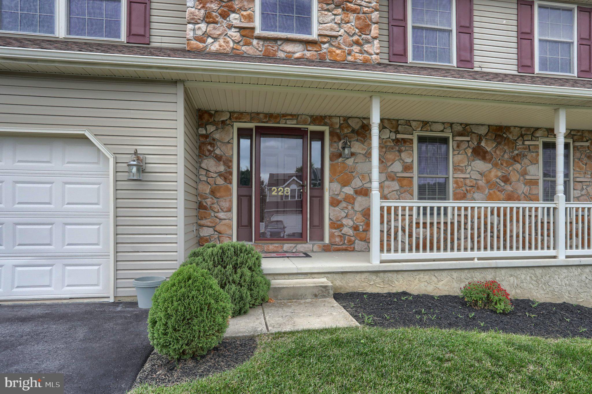 228 S Broad St, Jonestown, PA 17038 photo