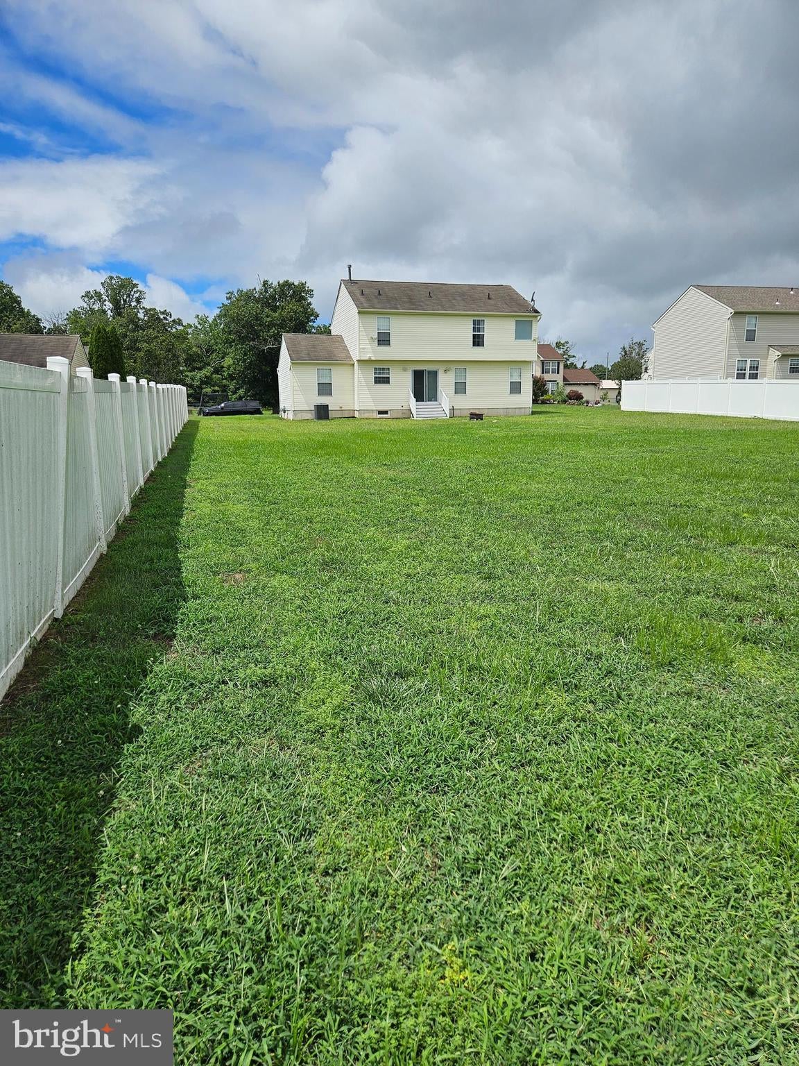 1079 Fawn Dr, Vineland, NJ 08360 photo