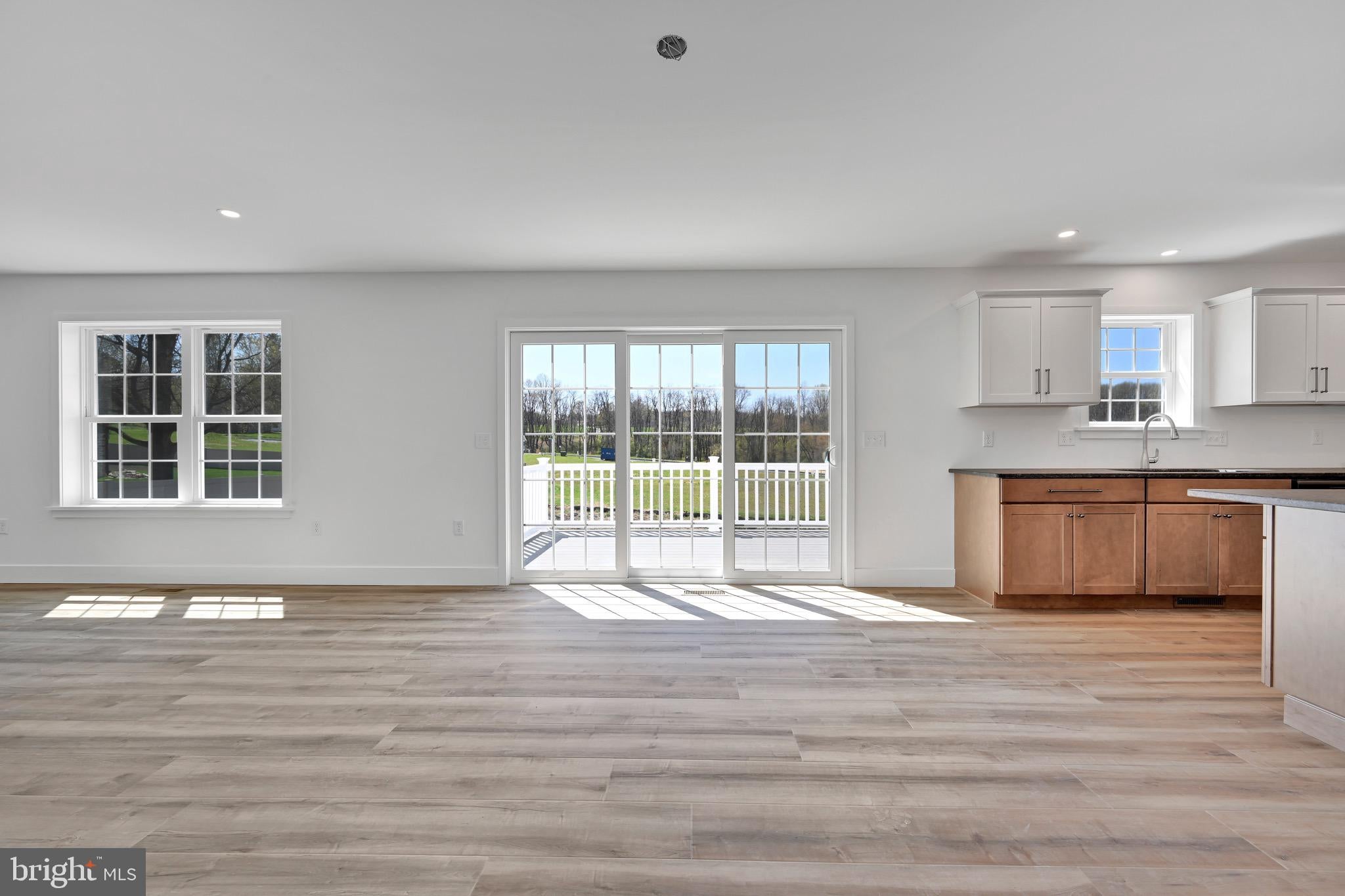 330 W Fritz Ave, Quarryville, PA 17566 photo