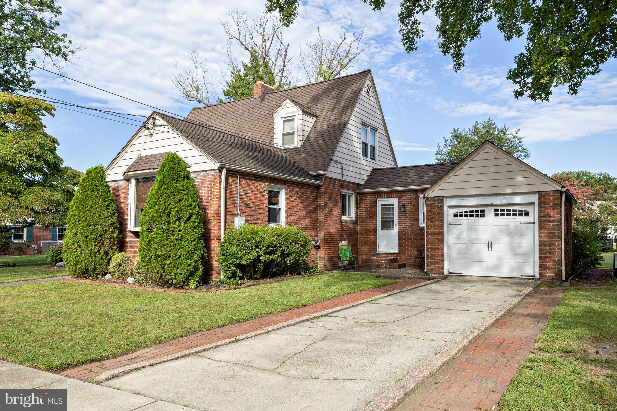 605 Mansion Ave, Audubon, NJ 08106 photo