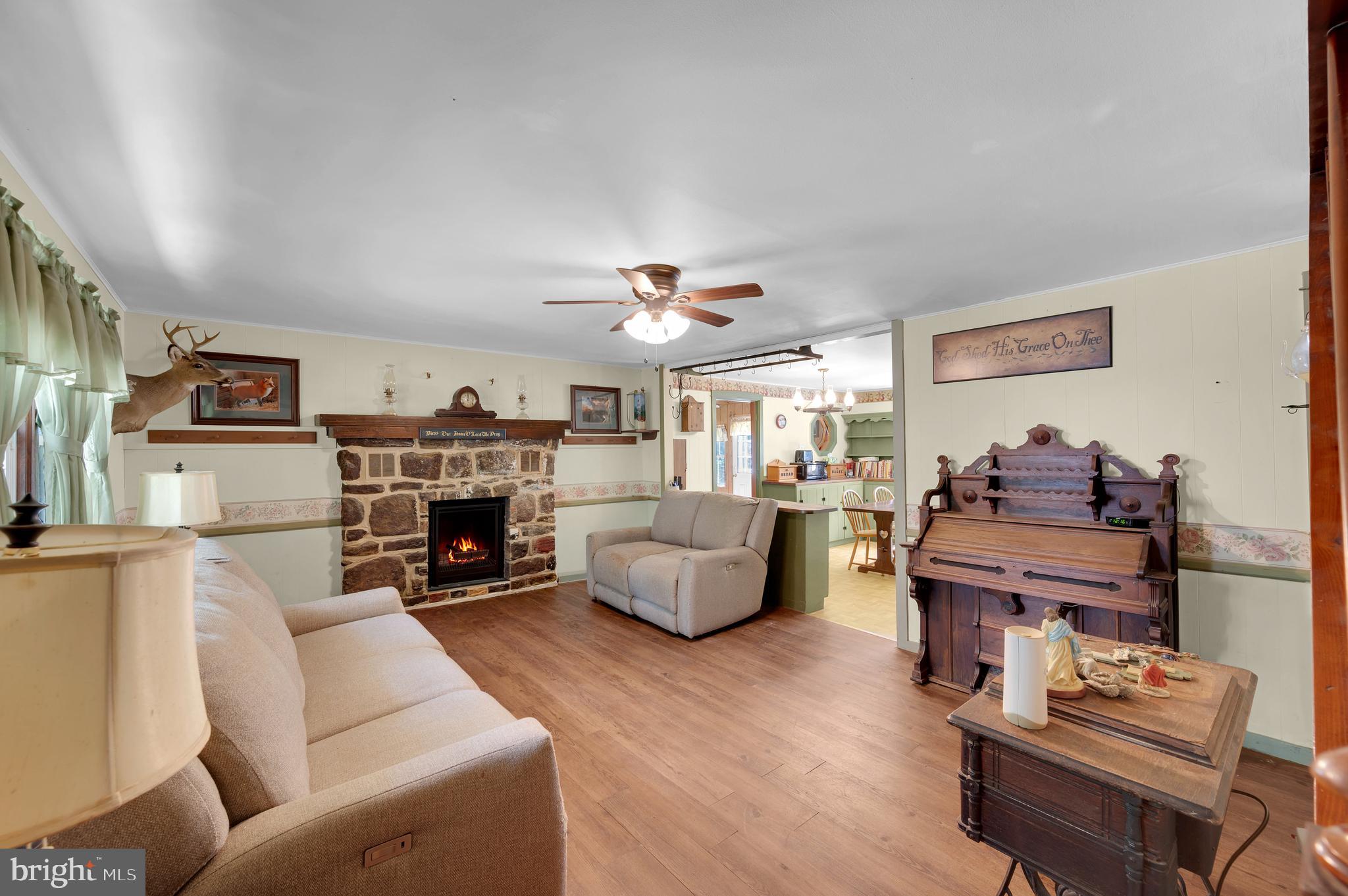 809 W Bay Ave, Barnegat, NJ 08005 photo