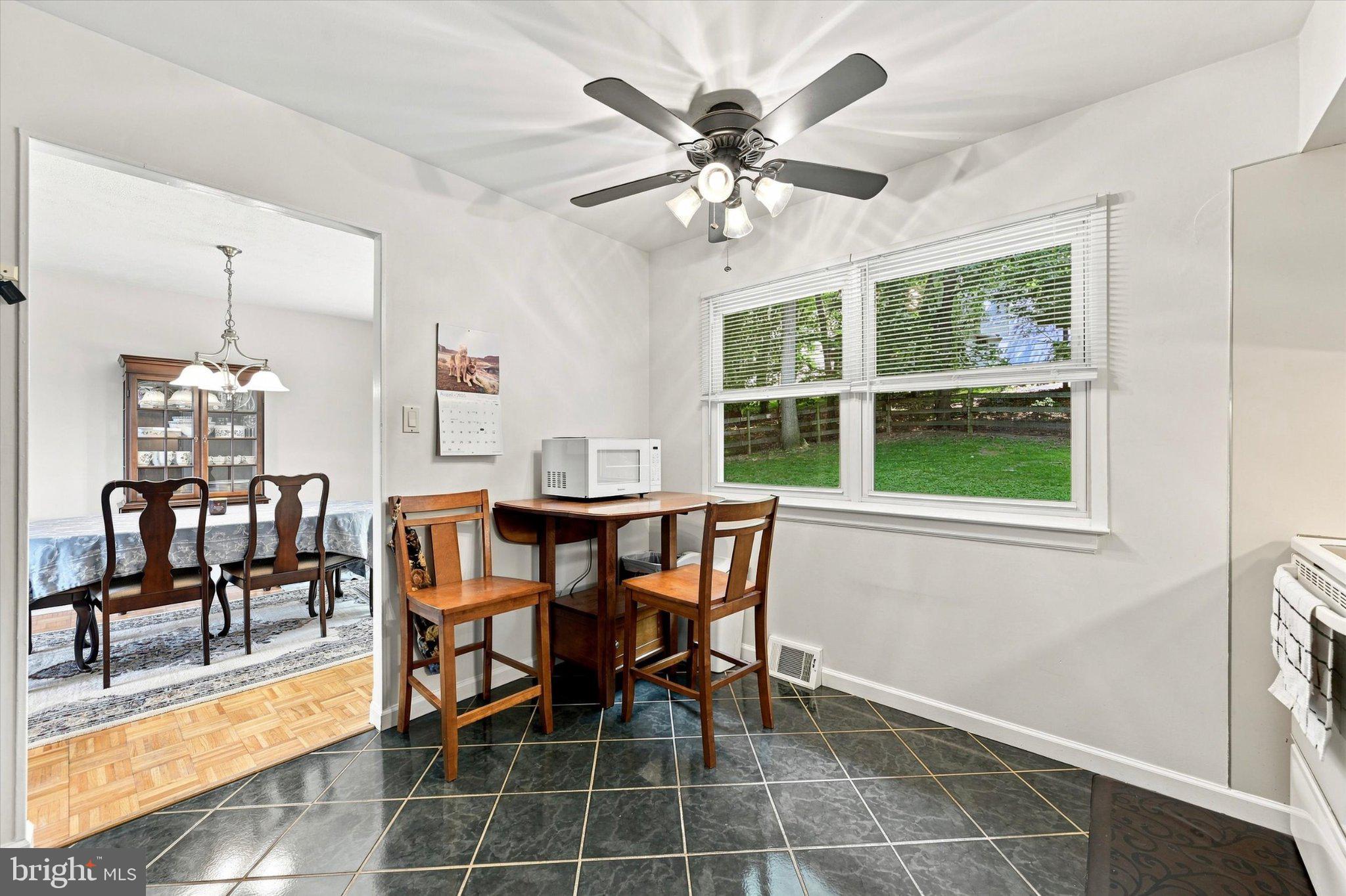 1024 Oak St, Coatesville, PA 19320 photo
