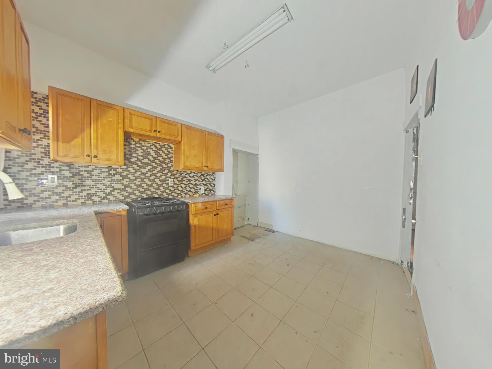 1708 N Lambert St, Philadelphia, PA 19121 photo