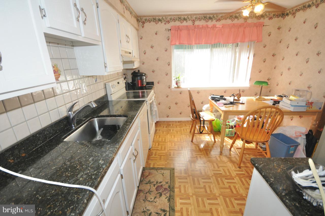 29 Strathmore Dr, Cherry Hill, NJ 08003 photo