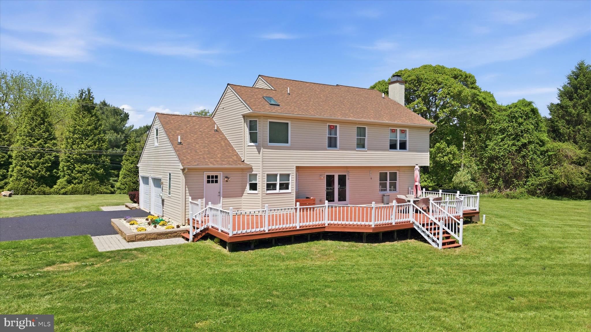 75 Auburn Rd, Avondale, PA 19311 photo