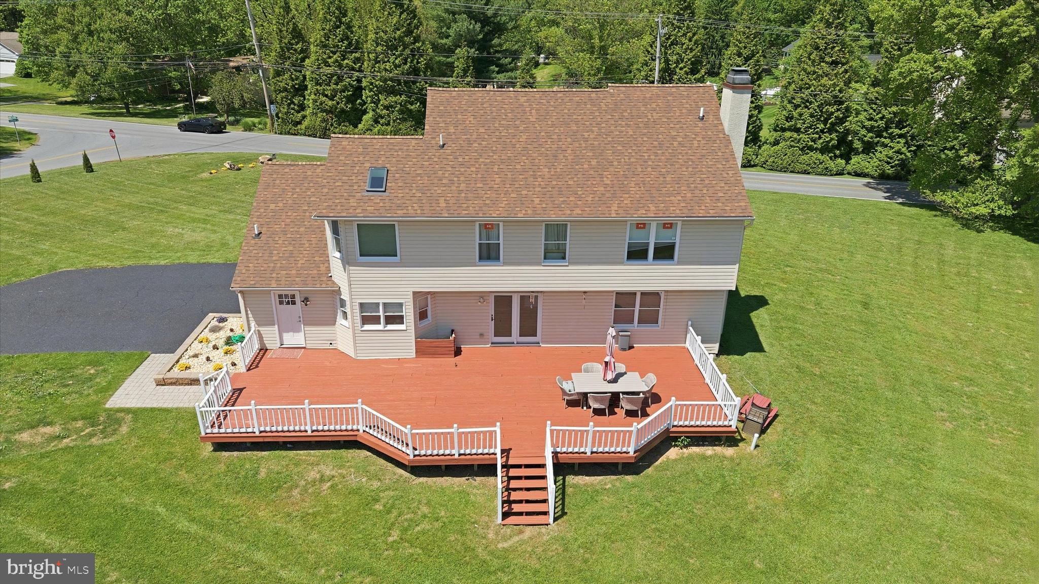 75 Auburn Rd, Avondale, PA 19311 photo