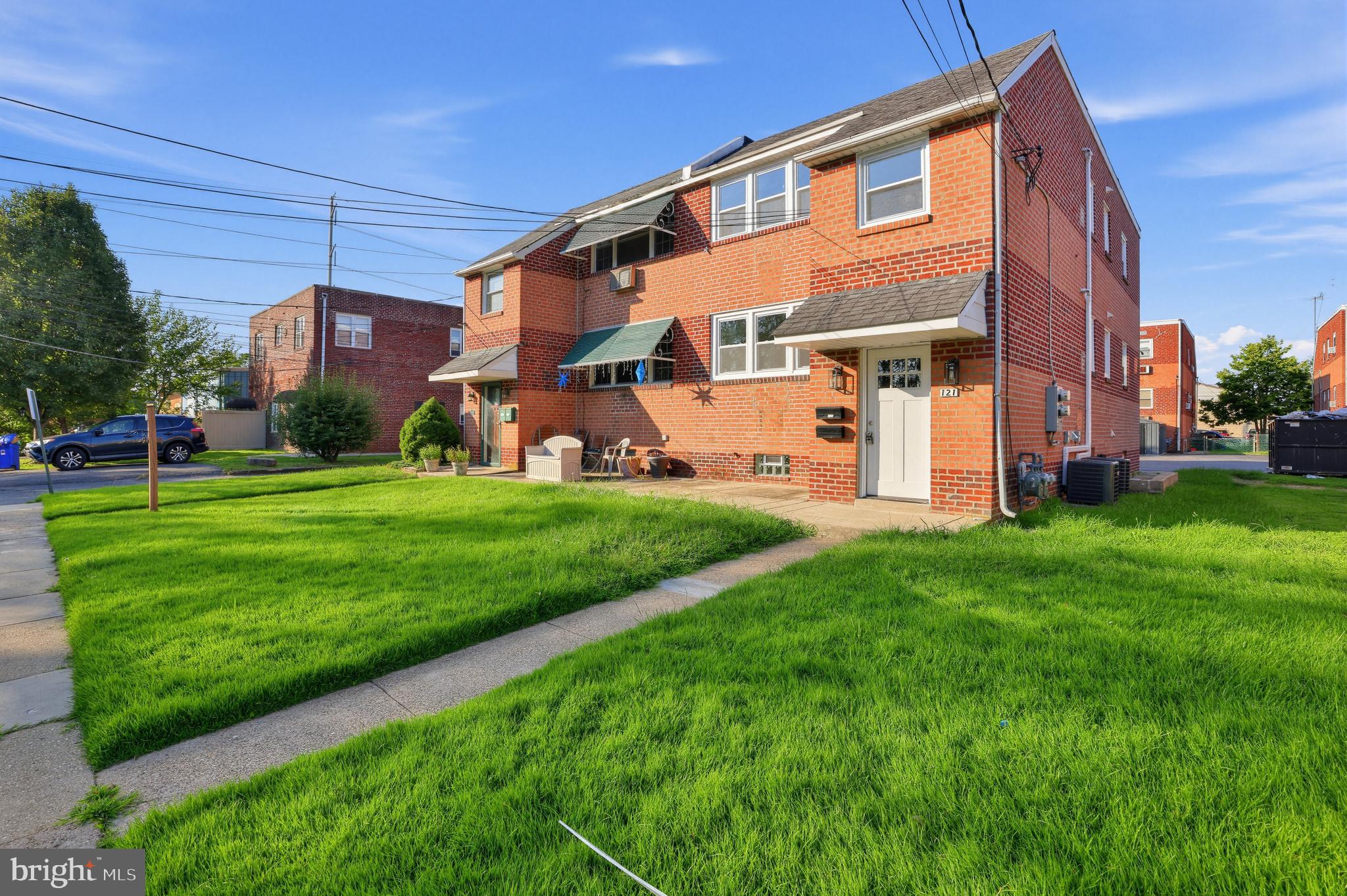 121 Rutledge Ave, Folsom, PA 19033 photo