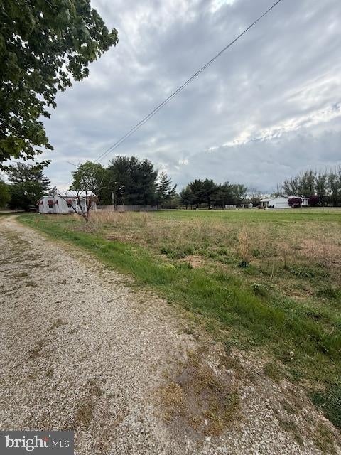 521 Forest Grove Rd, Vineland, NJ 08360