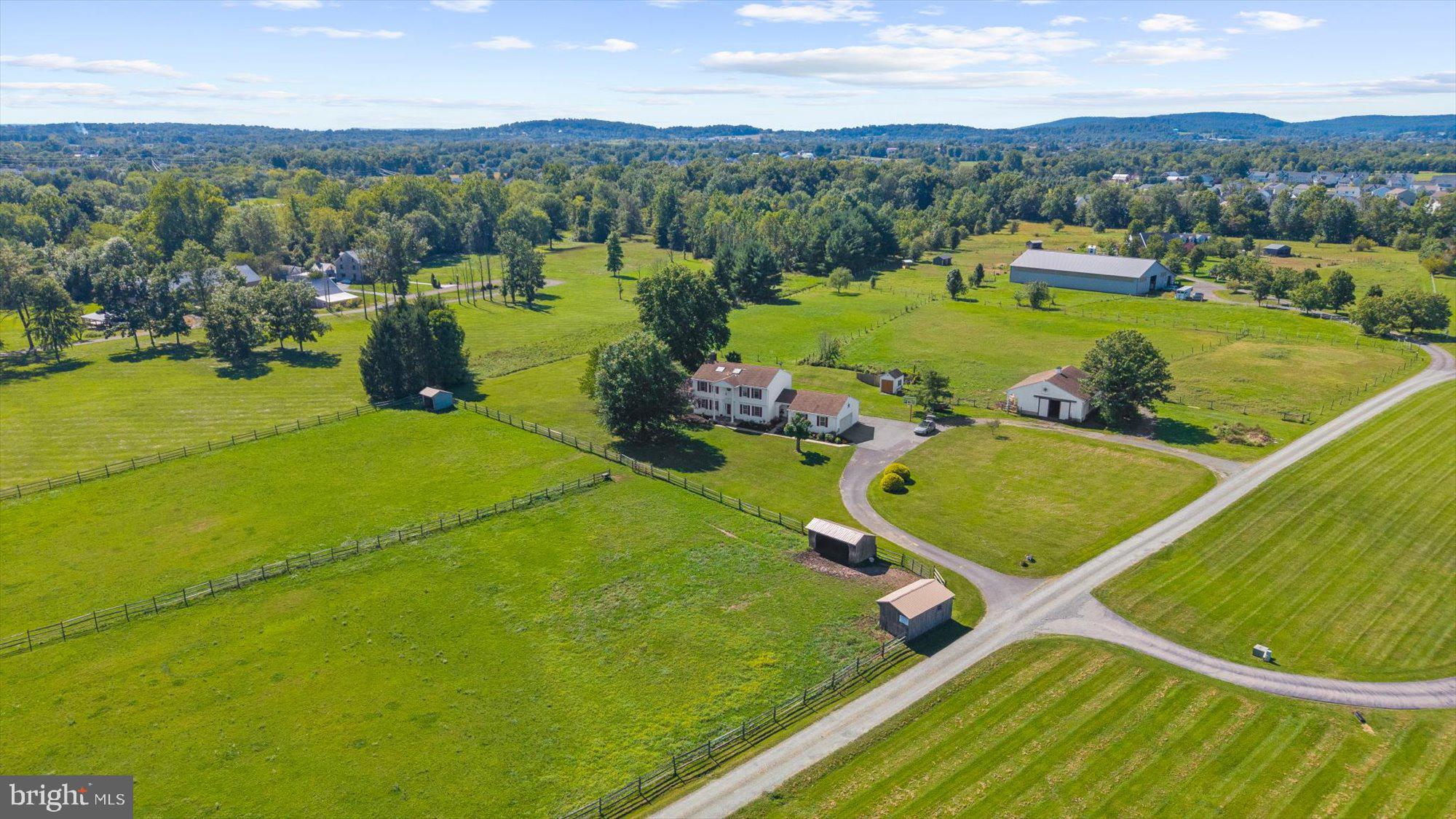 3149 Middle Creek Rd, Gilbertsville, PA 19525