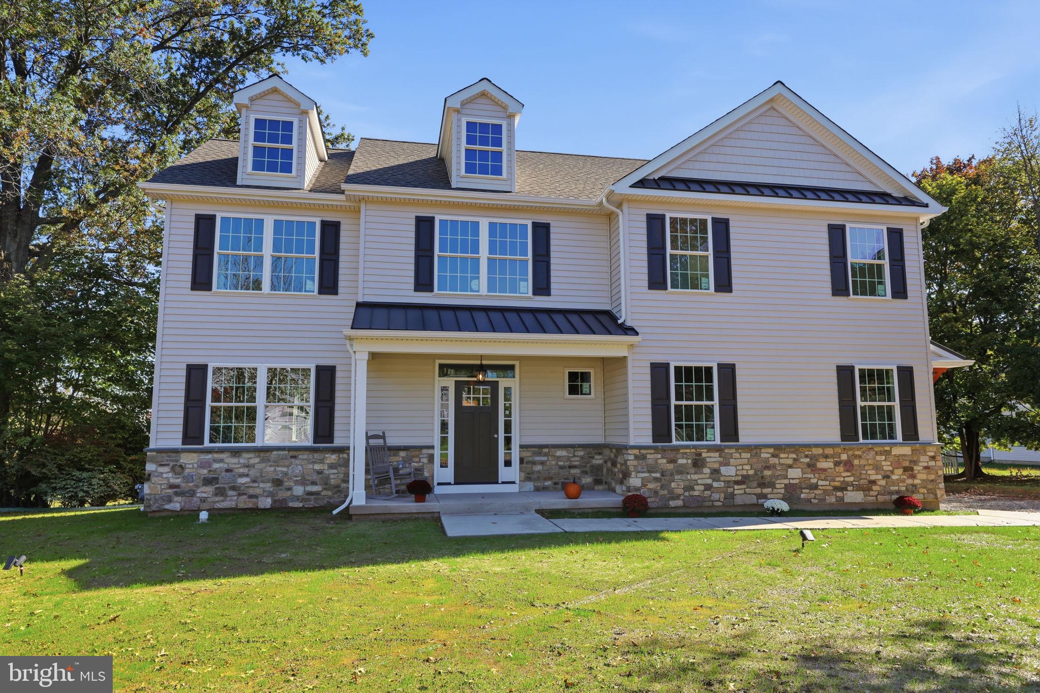 90 Linden Ave, Newtown, PA 18940