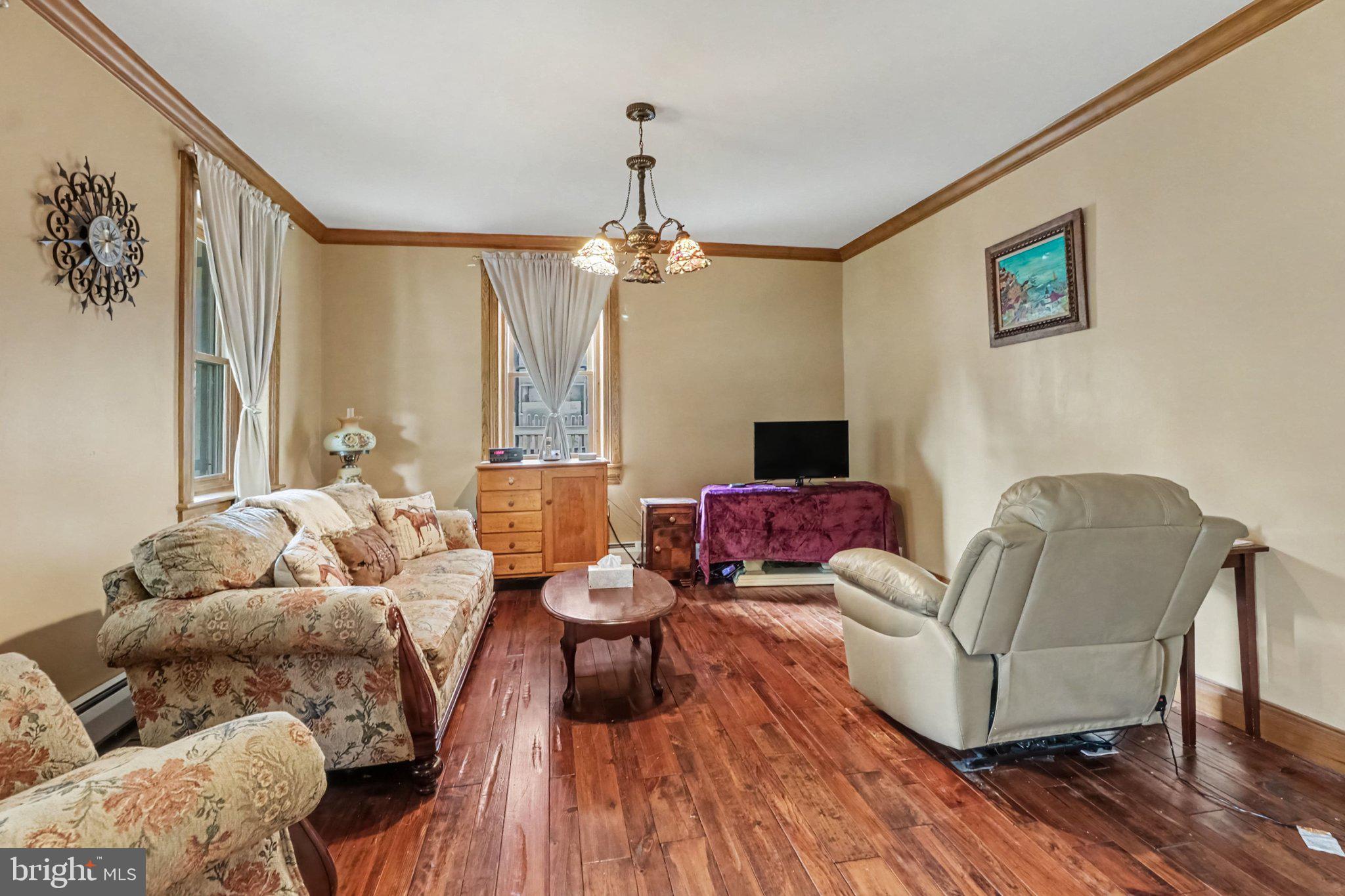 63 W Main St, Lebanon, PA 17042 photo