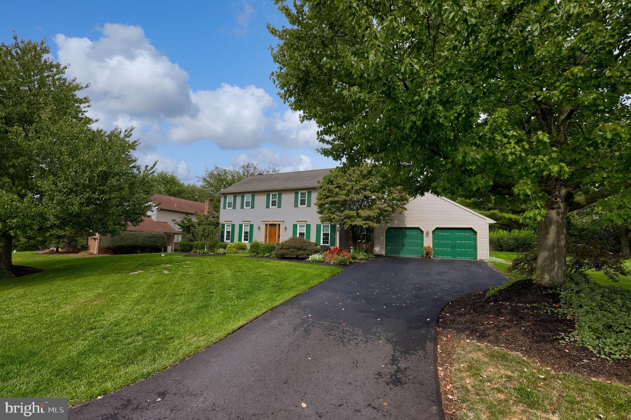 24 Countryside Ln, Lititz, PA 17543 photo