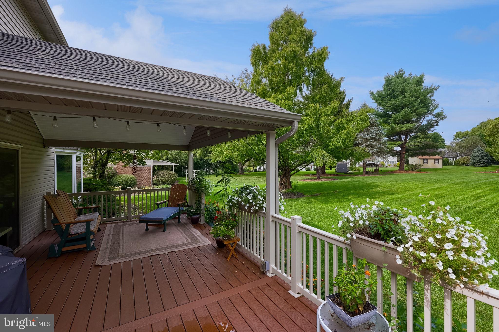 24 Countryside Ln, Lititz, PA 17543 photo