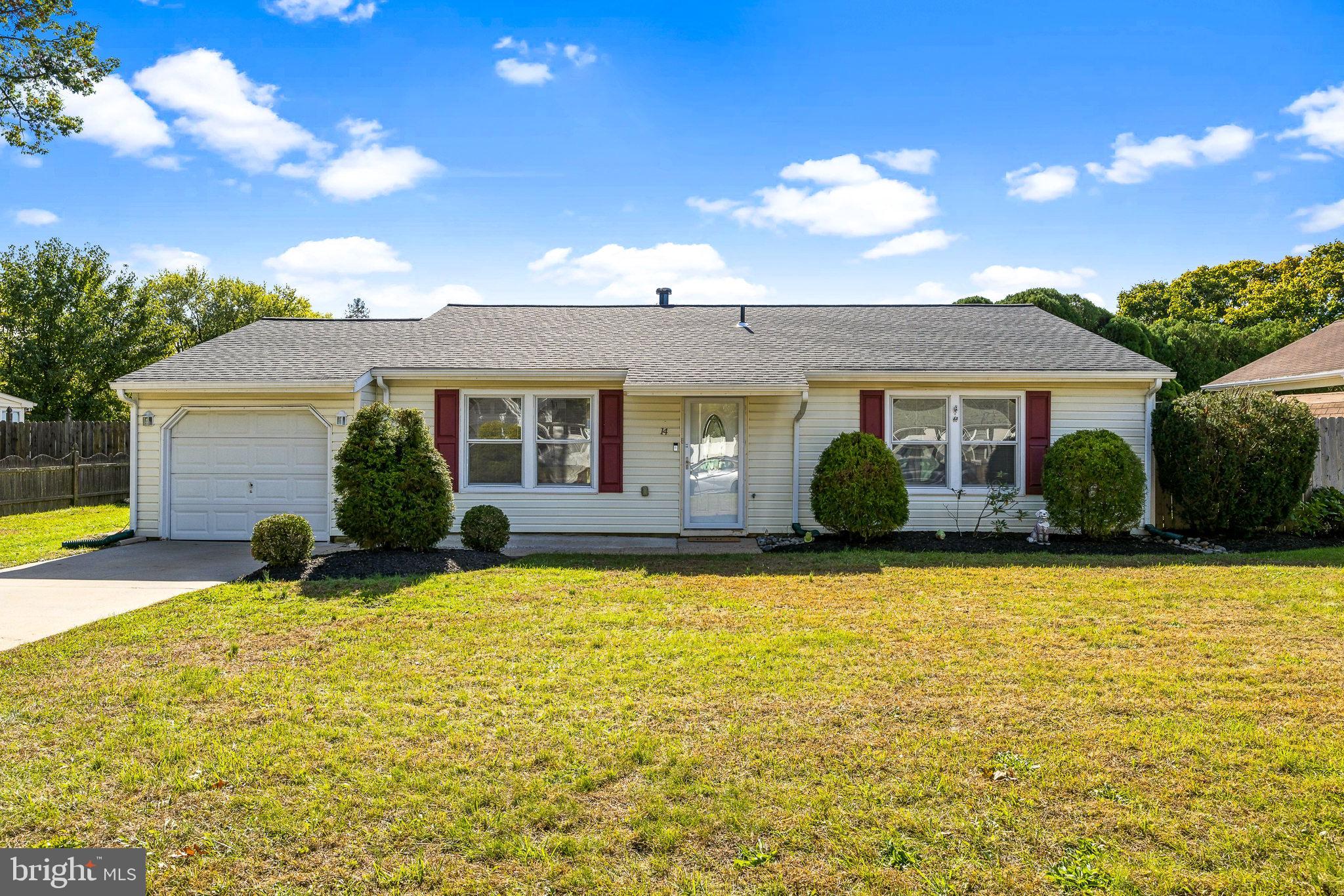 14 Auriga Ln, Sewell, NJ 08080