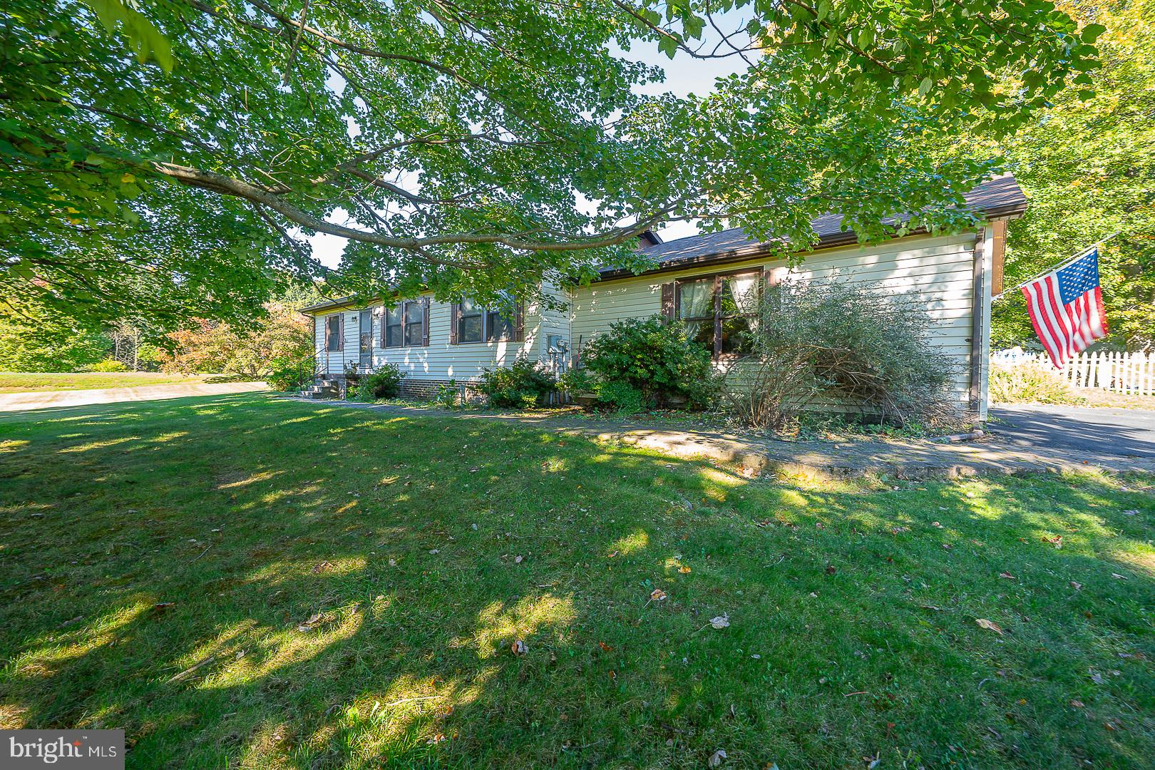 121 Sandy Hill Rd, Coatesville, PA 19320