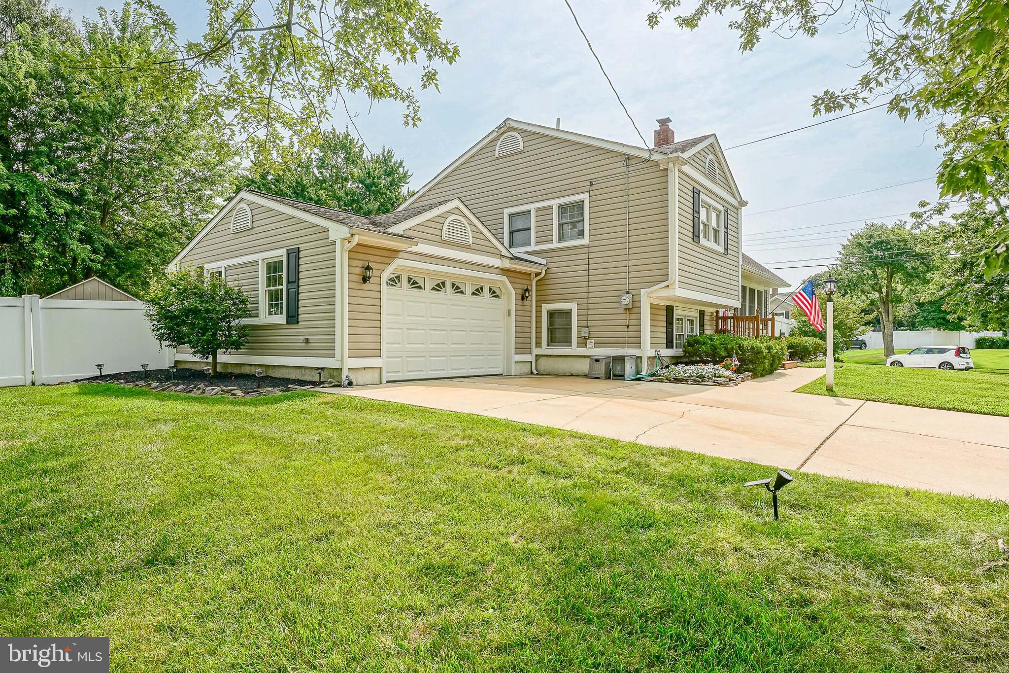 8 Paterson Ave, Pennsville, NJ 08070 photo