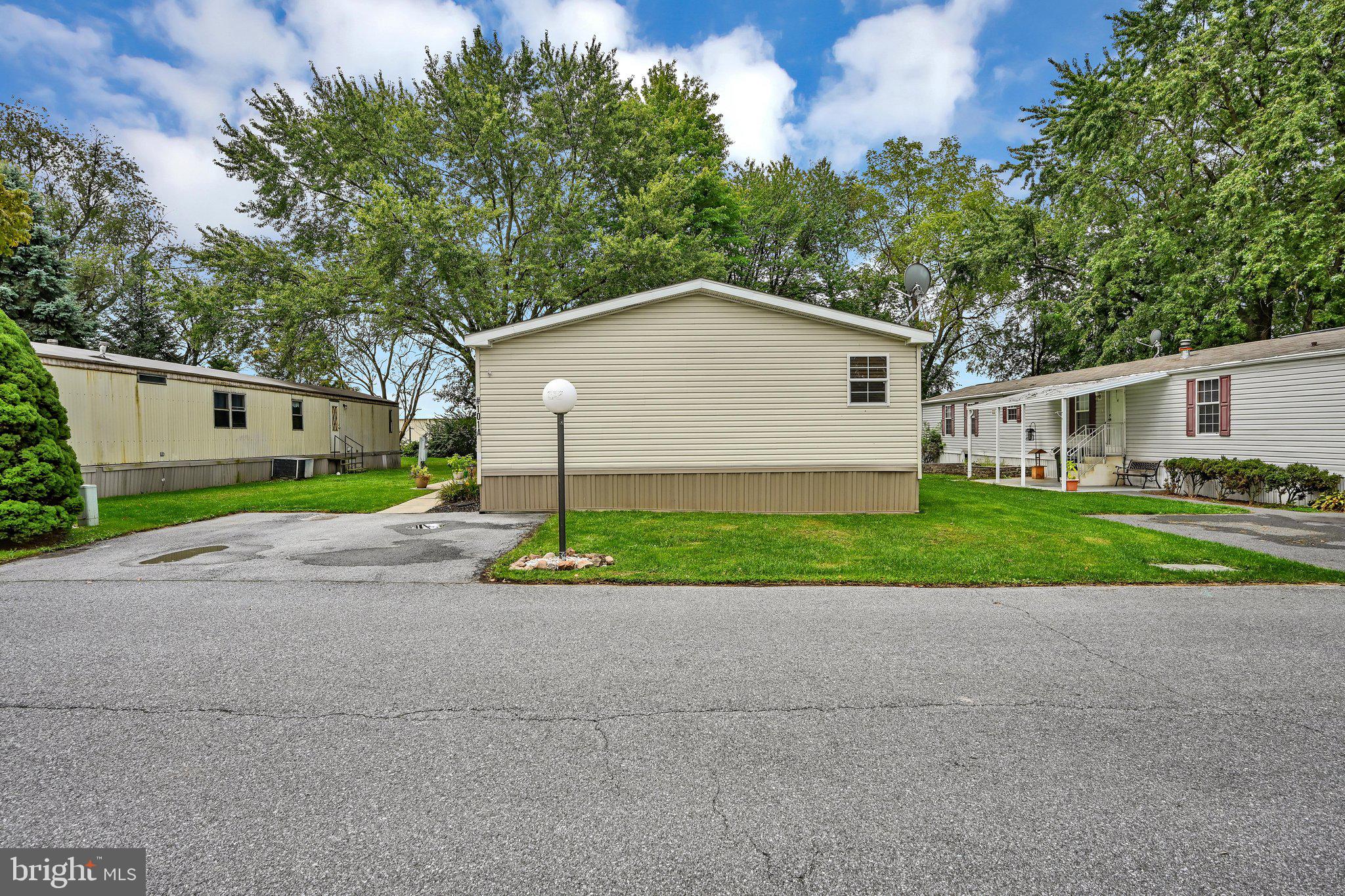 101 Northcrest Park, Lebanon, PA 17046 photo