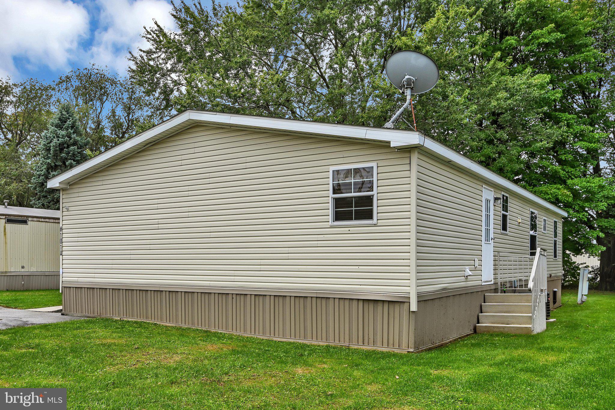 101 Northcrest Park, Lebanon, PA 17046 photo