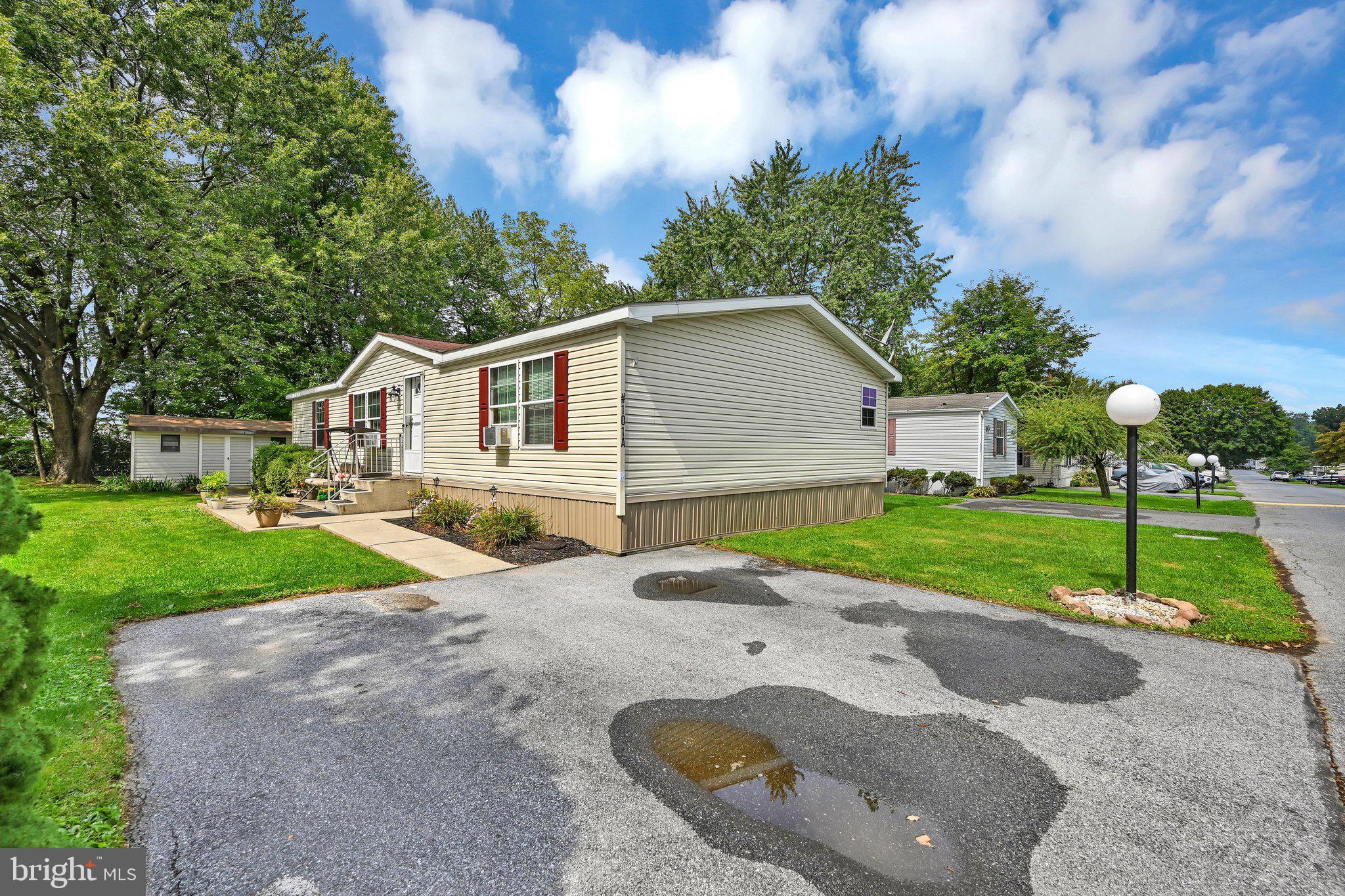 101 Northcrest Park, Lebanon, PA 17046 photo