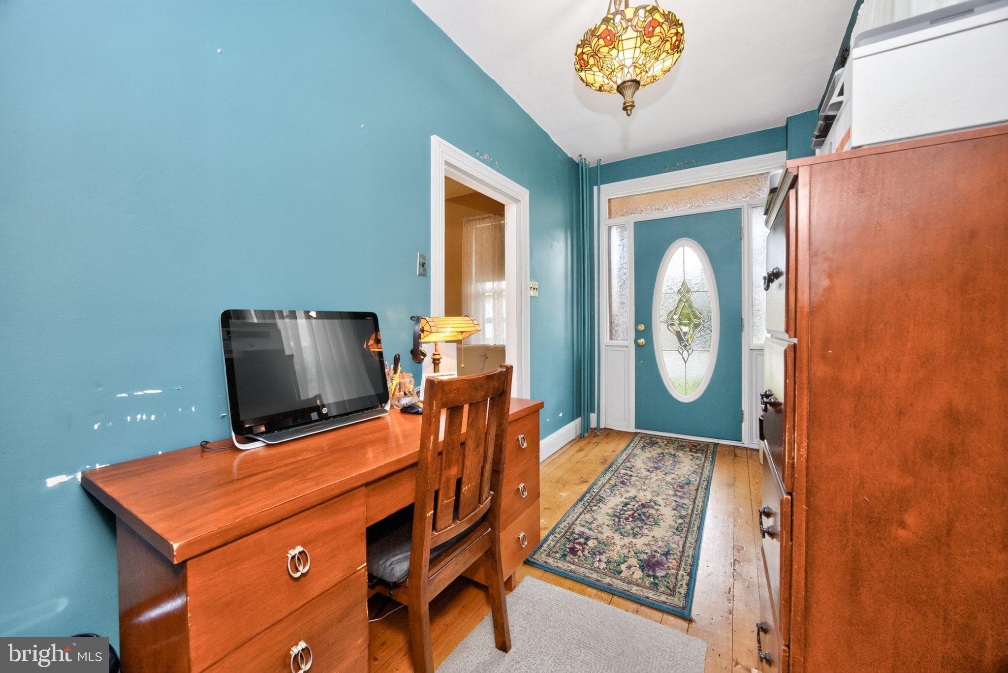 16 Hilltown Pike, Line Lexington, PA 18932 photo