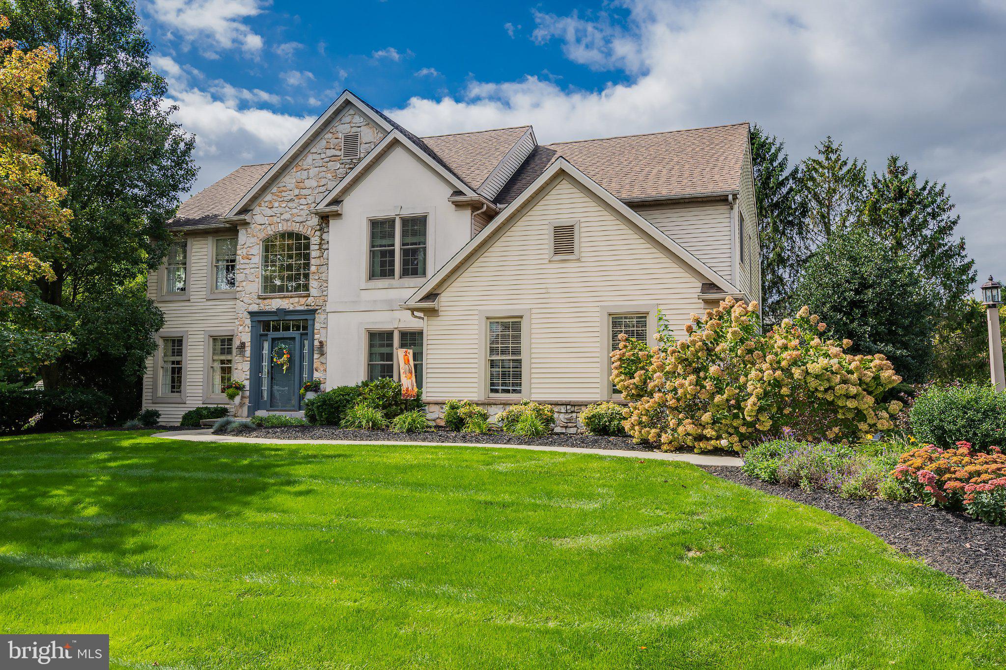 118 Huntingwood Dr, Lancaster, PA 17602
