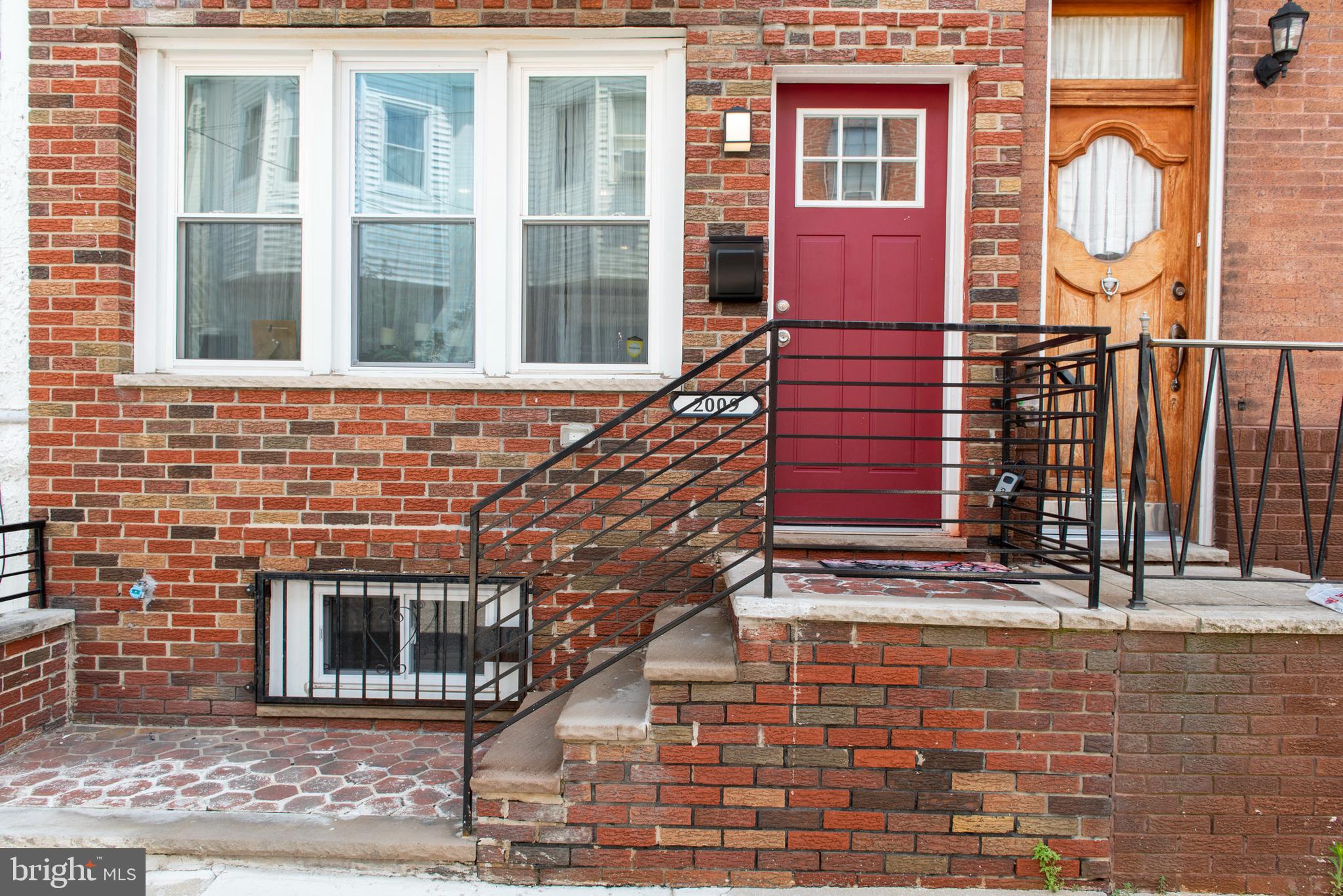 2009 Opal St, Philadelphia, PA 19145