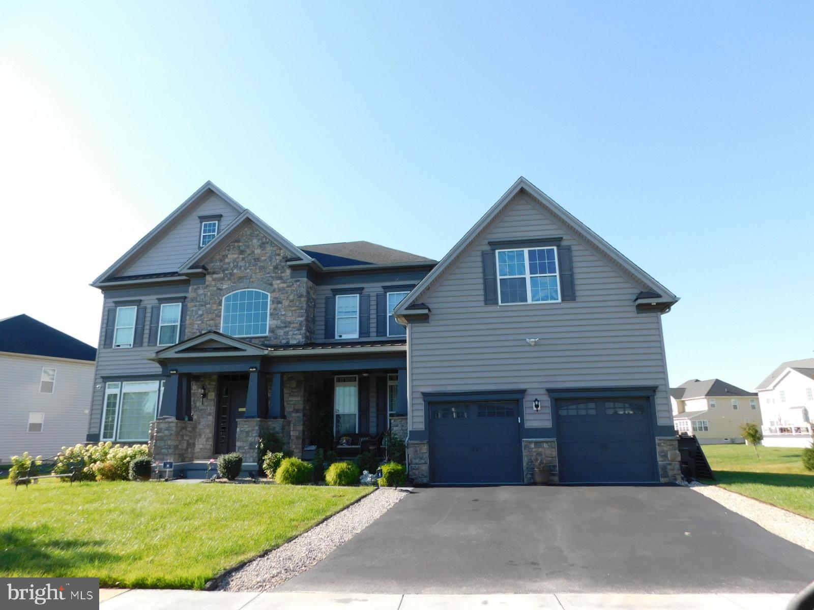 906 Melissa Ct, New Castle, DE 19720