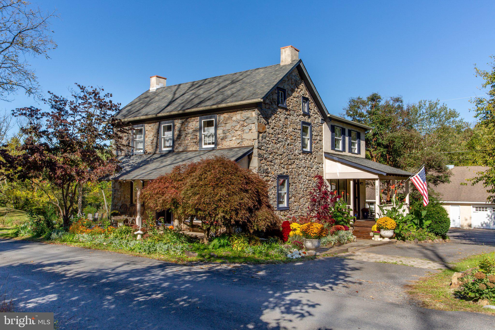 2845 Grouse Ln, Riegelsville, PA 18077