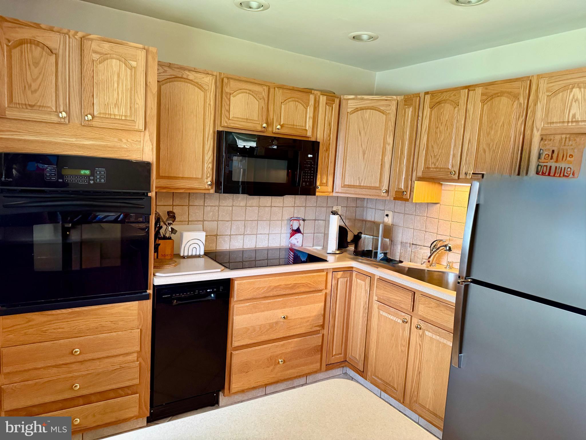 10800 Perrin Rd, Philadelphia, PA 19154 photo