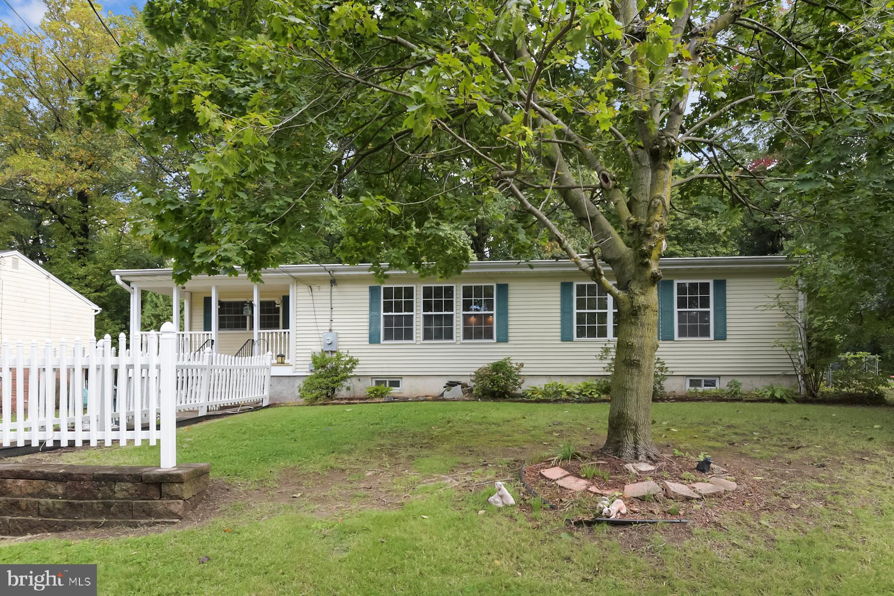 213 Union St, Fieldsboro, NJ 08505