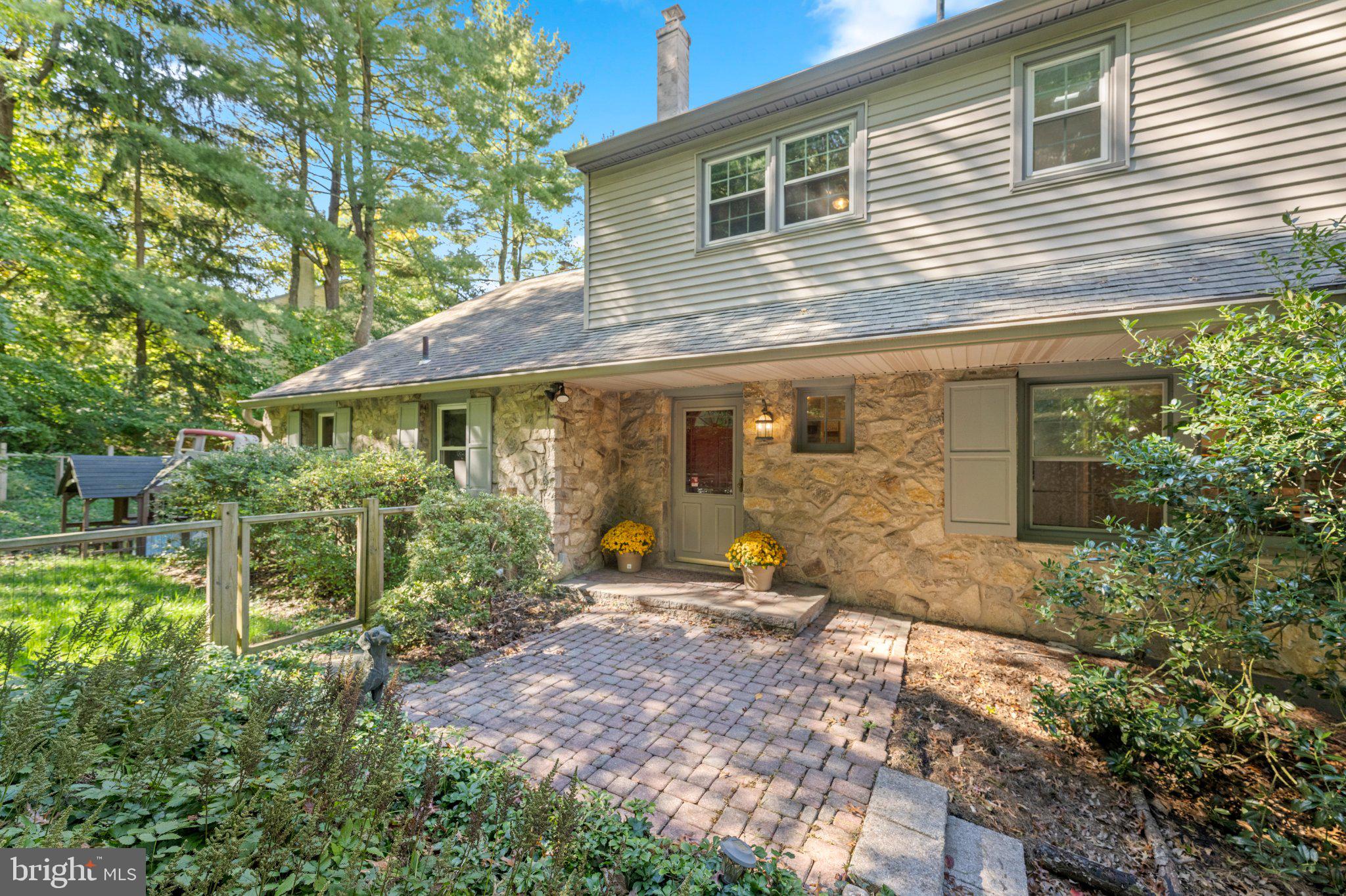 421 Garrison Way, Gulph Mills, PA 19428 photo