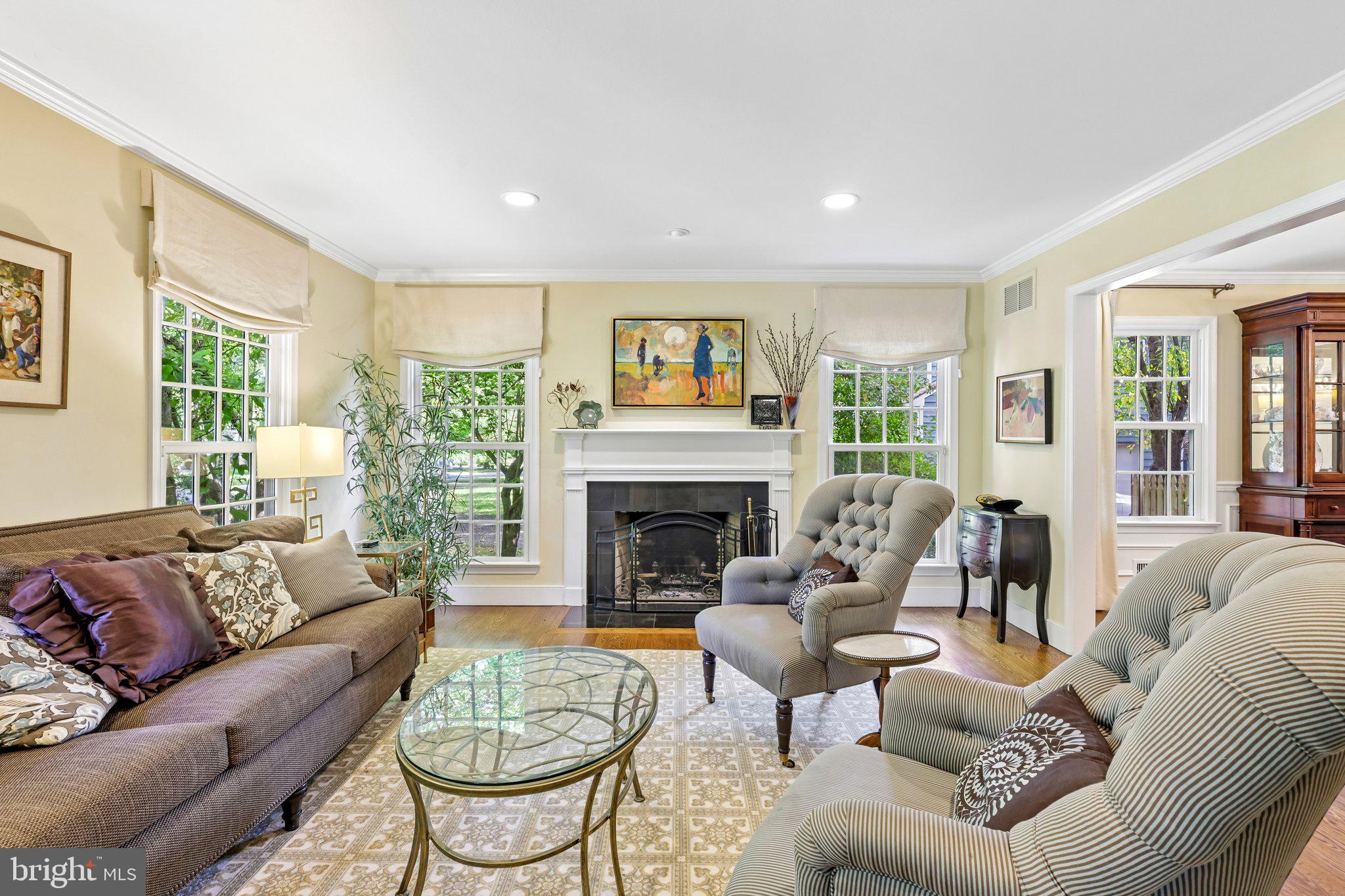 22 Scudder Ct, Pennington, NJ 08534 photo