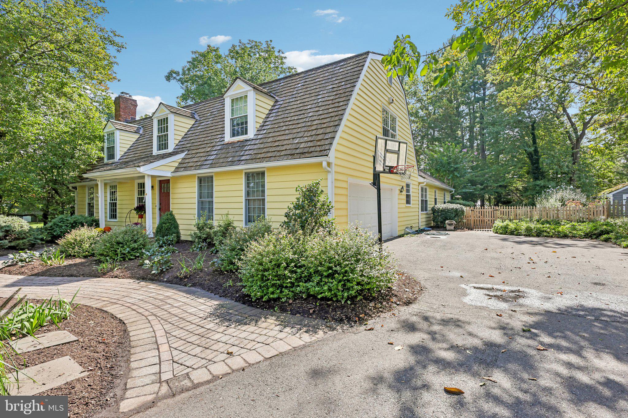 22 Scudder Ct, Pennington, NJ 08534 photo