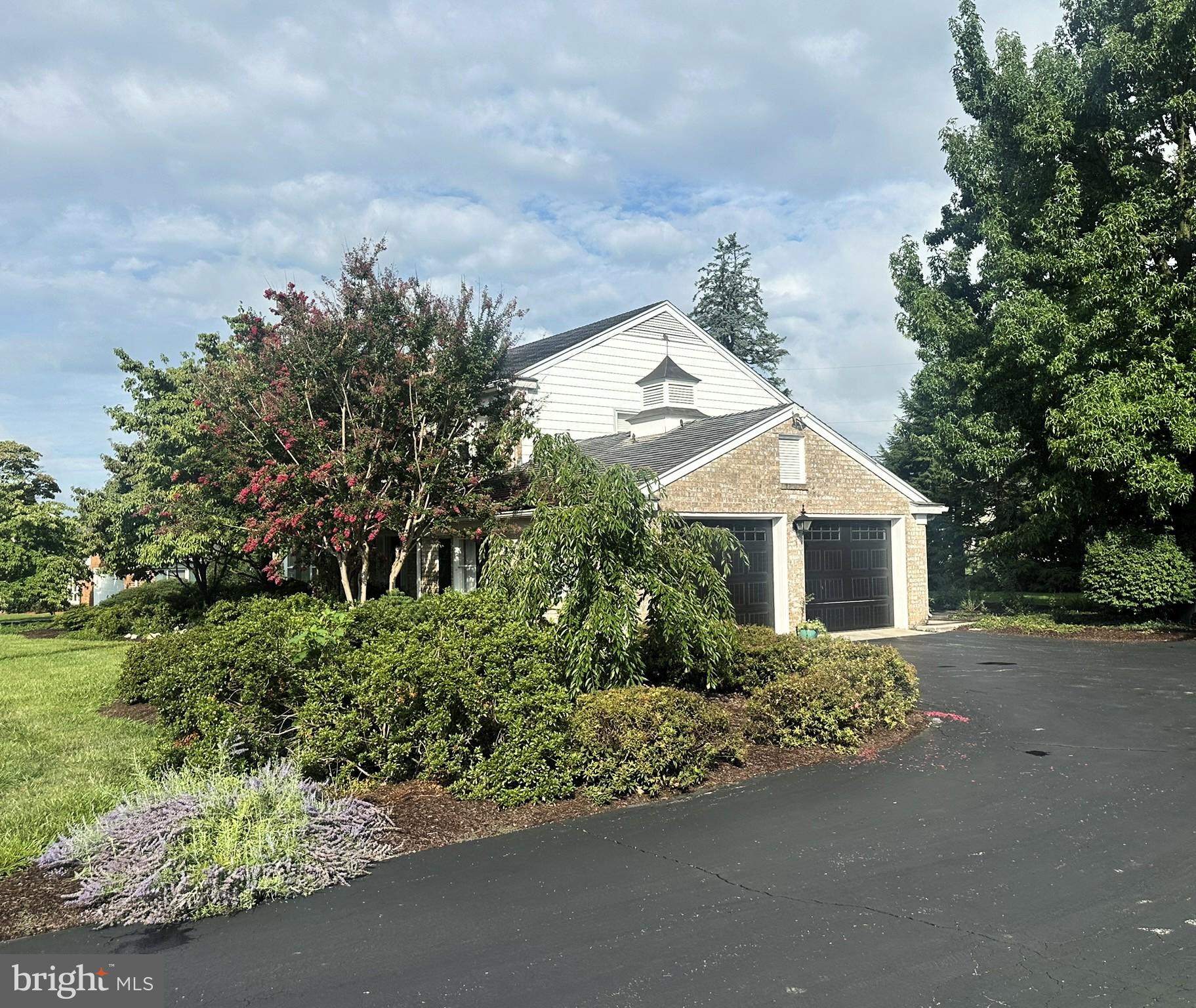 355 Glenwyn Dr, Littlestown, PA 17340 photo