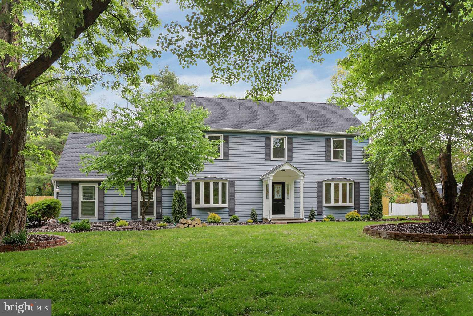 24 Riverview Dr, Ewan, NJ 08628