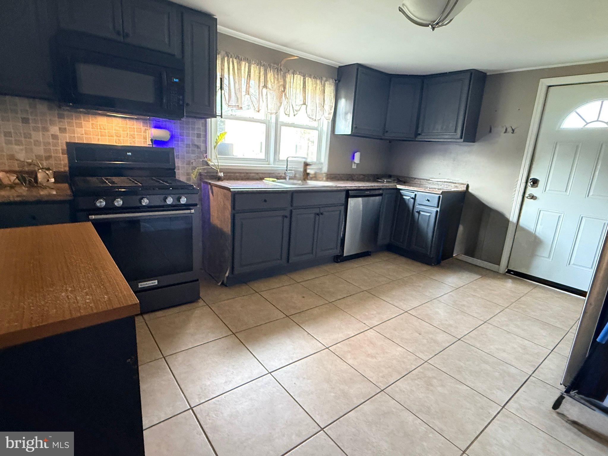 407 Tuckahoe Rd, Sewell, NJ 08080 photo