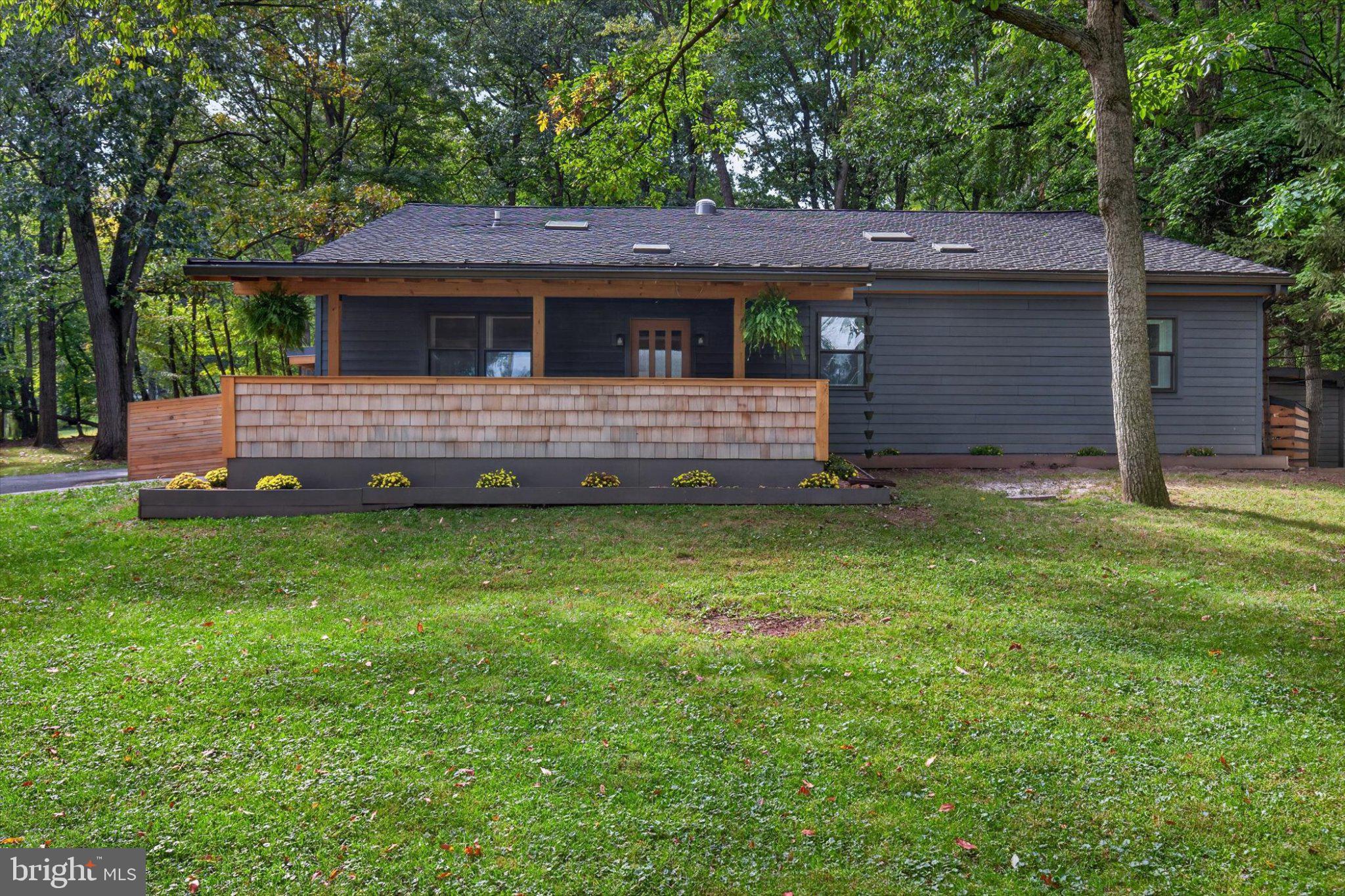 1061 York Rd, Dillsburg, PA 17019 photo