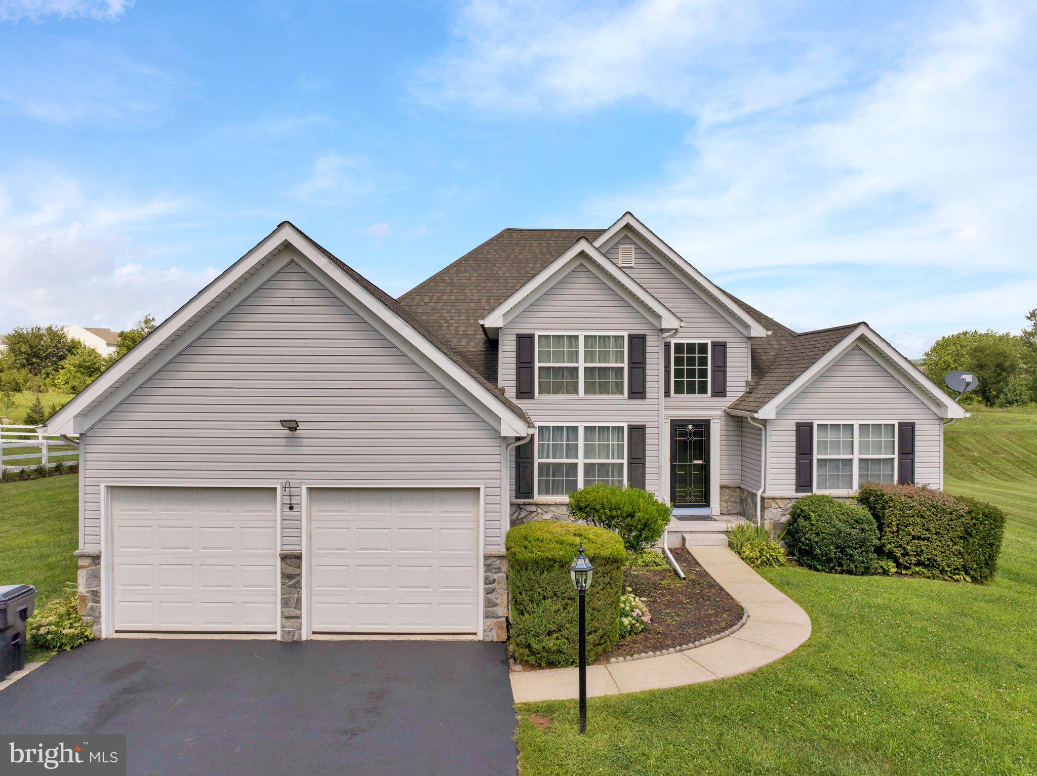 222 Yocom Rd, Douglassville, PA 19518