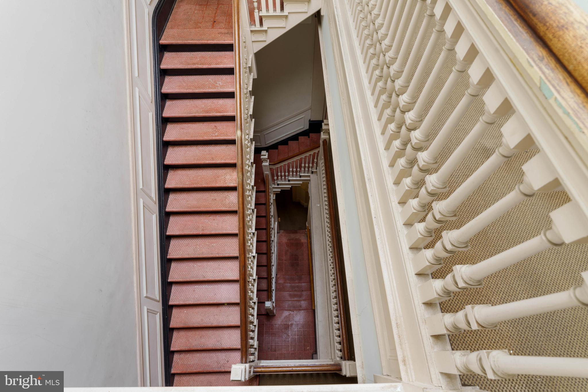 928 Charles St, Baltimore, MD 21201