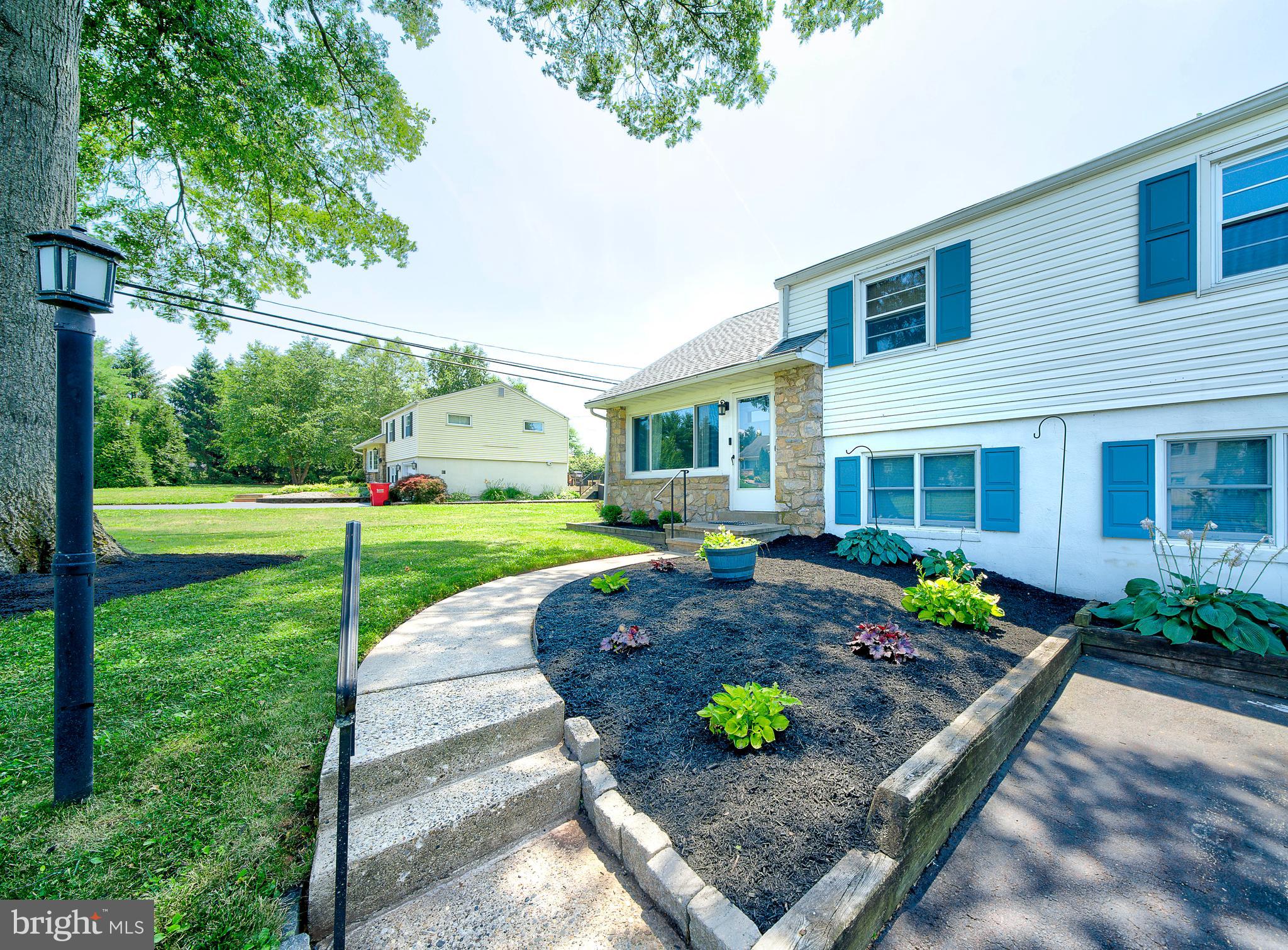 1008 Pioneer Rd, Lansdale, PA 19446 photo
