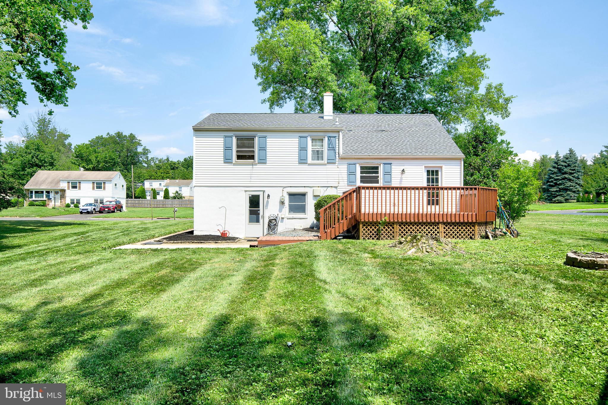 1008 Pioneer Rd, Lansdale, PA 19446 photo