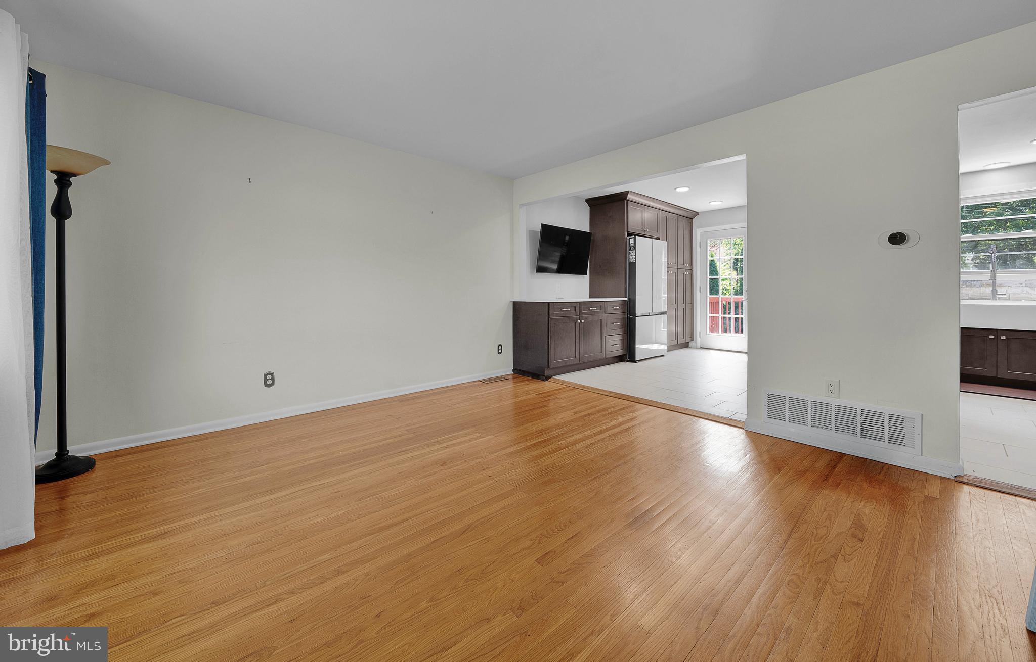 1008 Pioneer Rd, Lansdale, PA 19446 photo