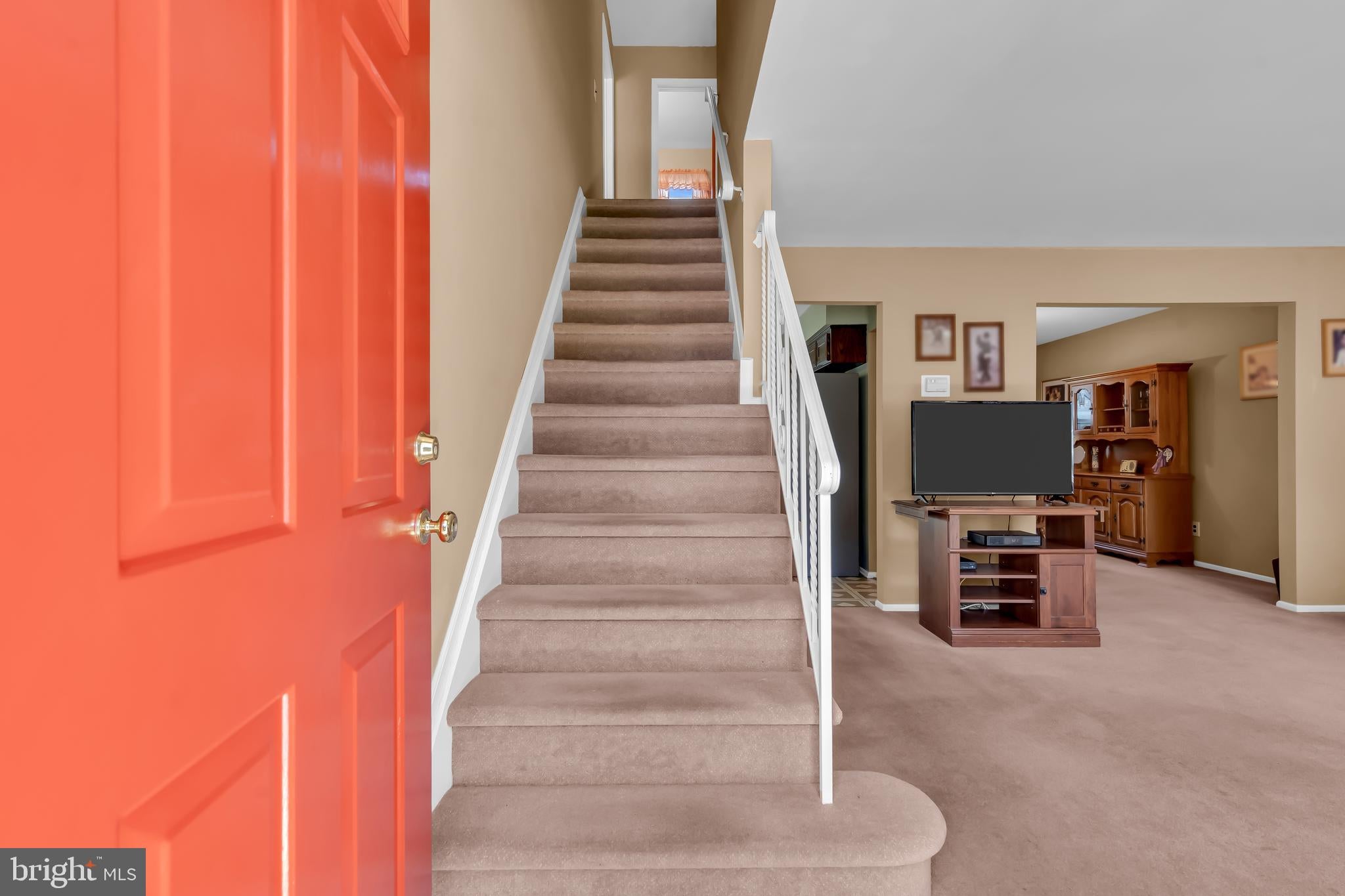 12 Angelique Ct, Hampton, NJ 08619 photo