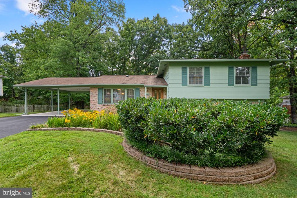 18001 Mill Creek Dr, Rockville, MD 20855 photo