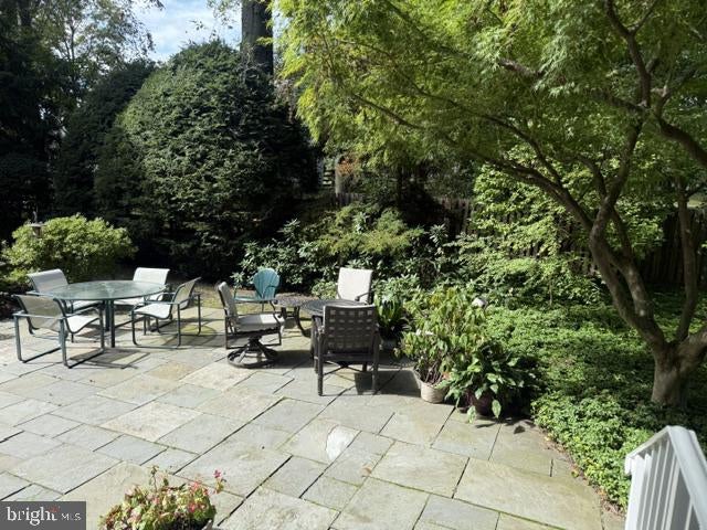 11 Beechtree Ln, Plainsboro, NJ 08536 photo